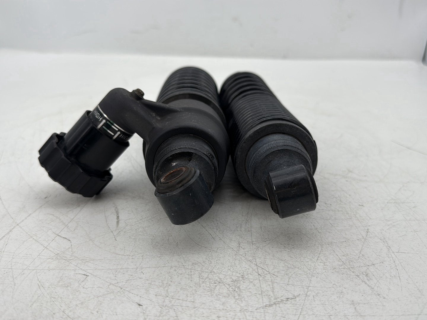 2014 Harley Street Glide Touring FLHXS OEM Rear Left Right Shock Absorbers