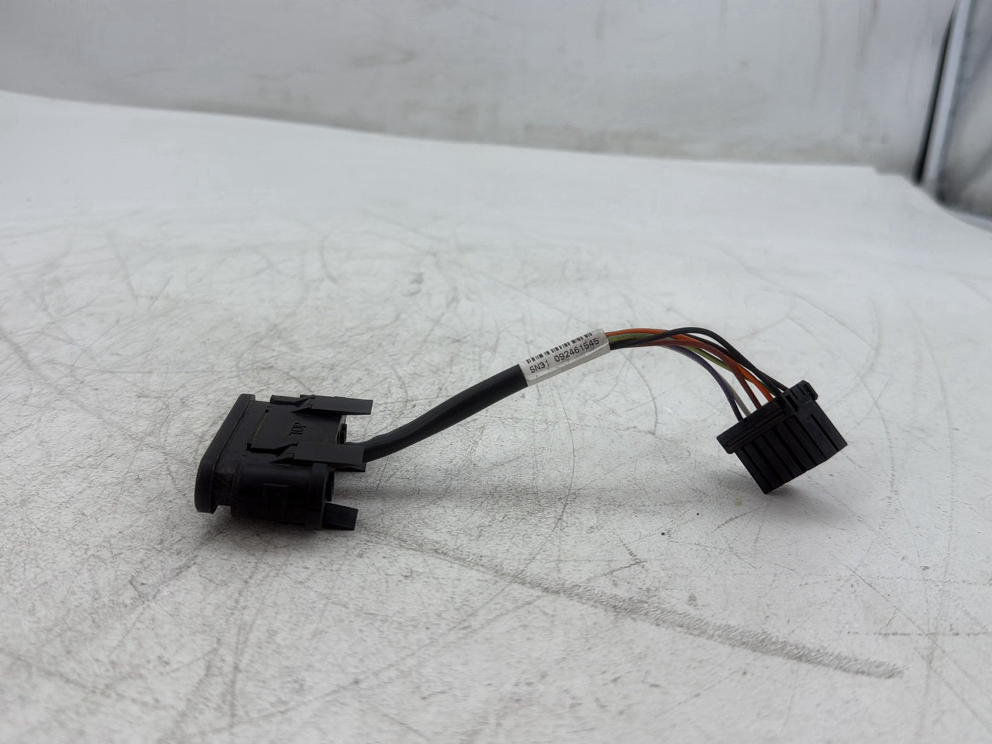 2010 Harley Street Glide Touring FLHX OEM Dash Indicator Lamp Wire Plug 68789-96A