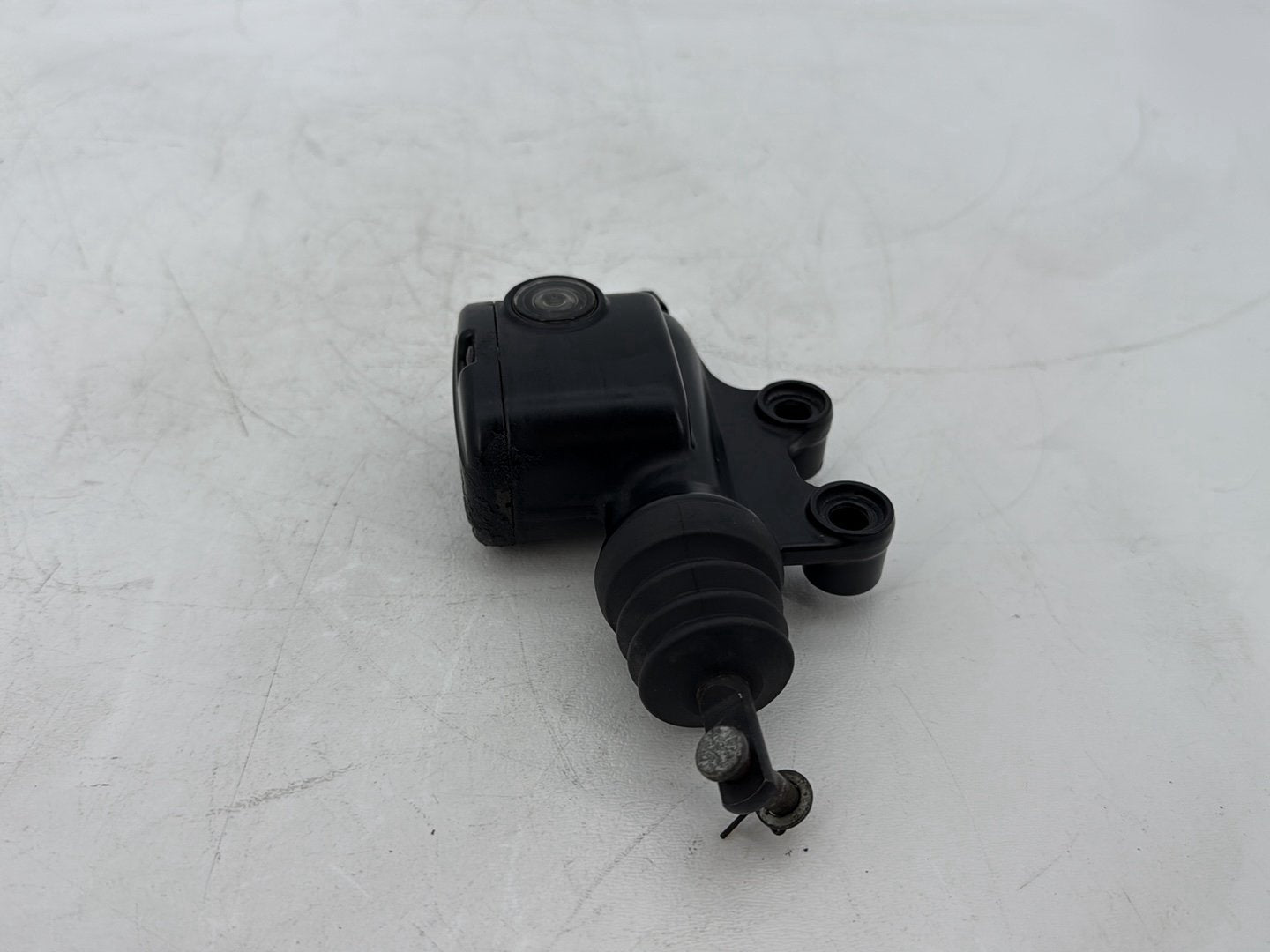 2008 Harley Touring FLHTCU Electra Glide Ultra OEM Rear Brake Master Cylinder Reservoir