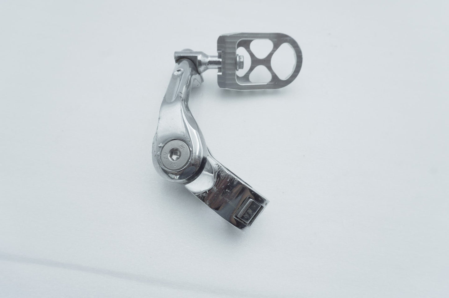 1999 - 2006 Harley-Davidson Touring Electra Glide Front Driver Highway 1 Foot Peg Rest Highway Foot Peg Rest