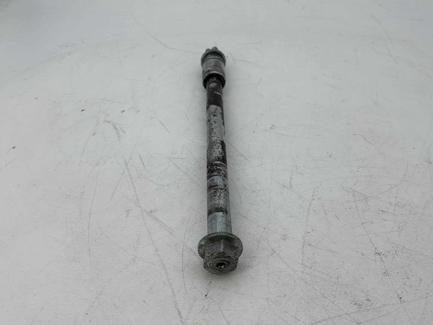 2000 Harley Touring FLHTCI Electra Glide Classic OEM Rear Wheel Axle Bolt Shaft
