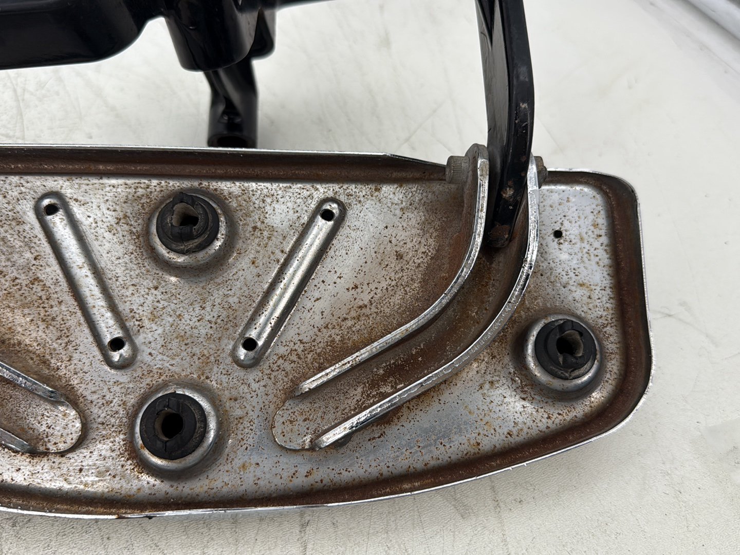 2000 Harley Softail FLSTC Heritage Classic OEM Left Right Driver Floorboard Foot Rest