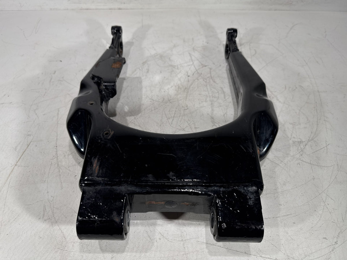 2011 Harley Street Glide Touring FLHX-103 OEM Rear Fork Swingarm Swing Arm