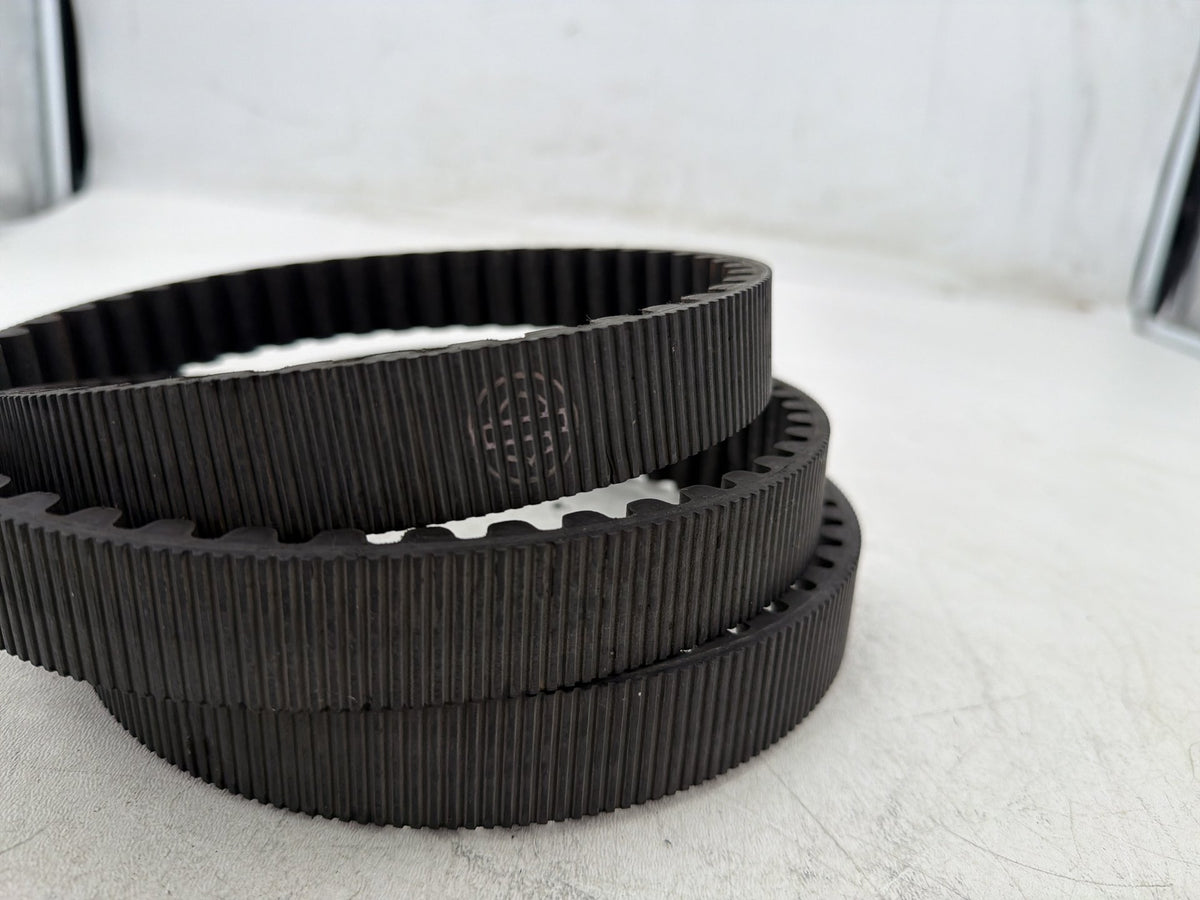 2001 Harley Heritage Softail Classic OEM Rear Drive Belt 40307-00B 135T 1-1/8"