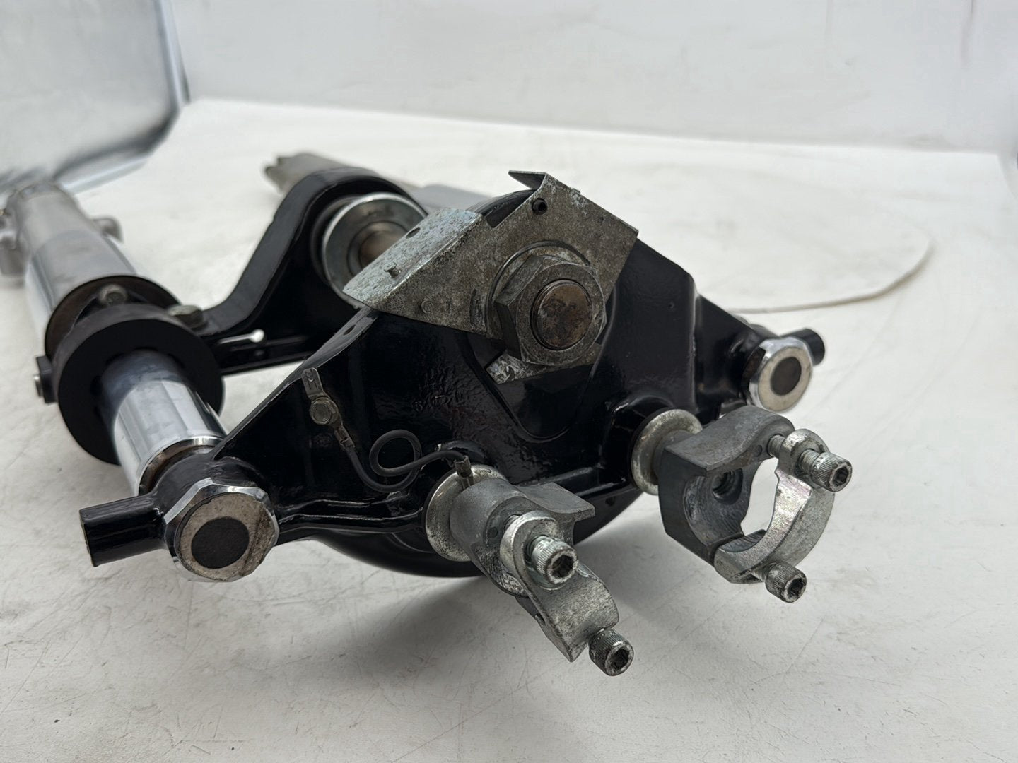 2006 Harley Electra Glide Touring Classic FLHTCI OEM Front Triple Tree Set & LH RH Fork Legs Sliders