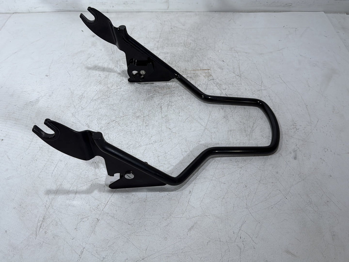 2011 Harley Road Glide Touring FLTRX OEM Rear Back Sissy Bar Rail Sissybar