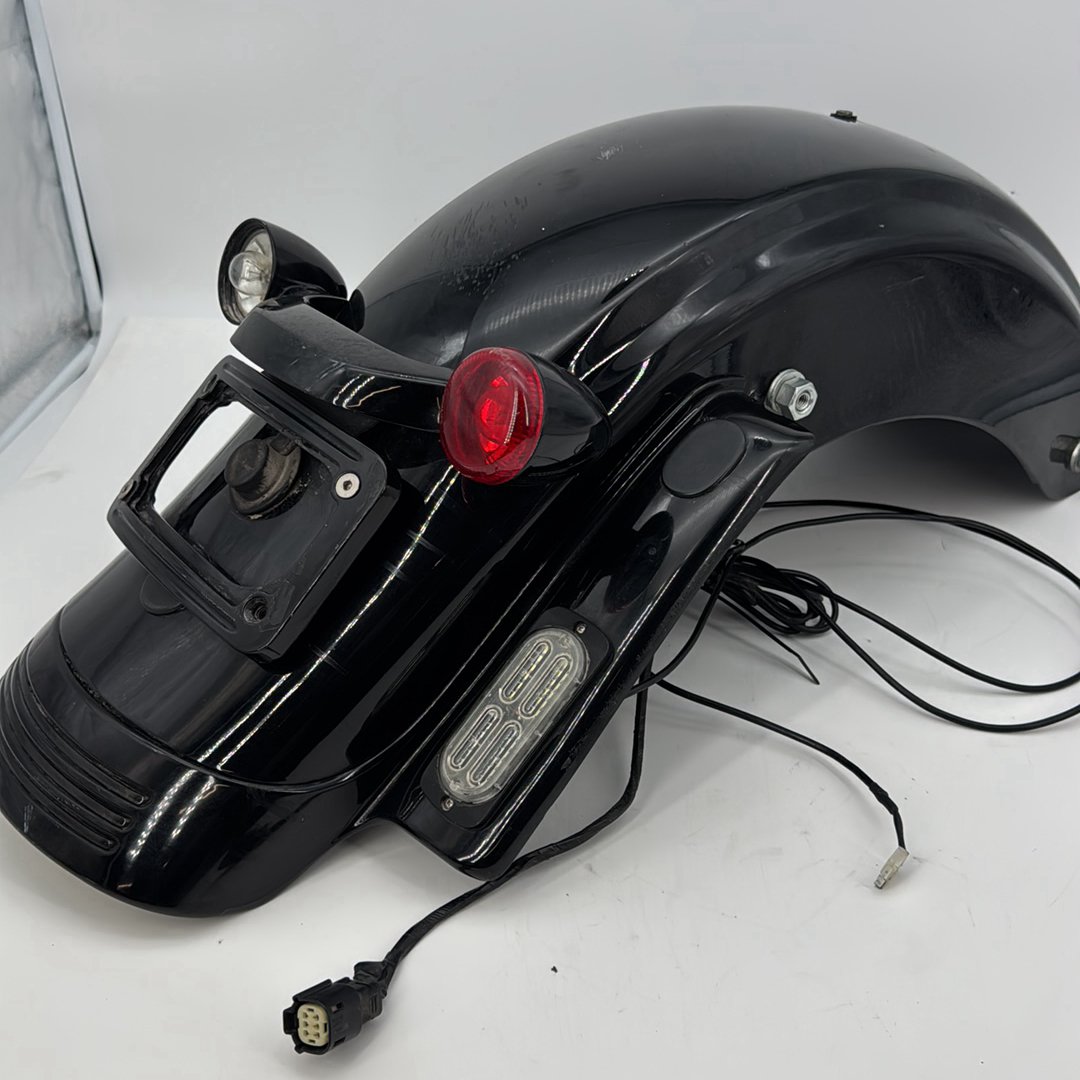 2008 - 2016 Harley-Davidson Touring Street Glide Rear Wheel Fender Turn Signal Indicators  	59731-09