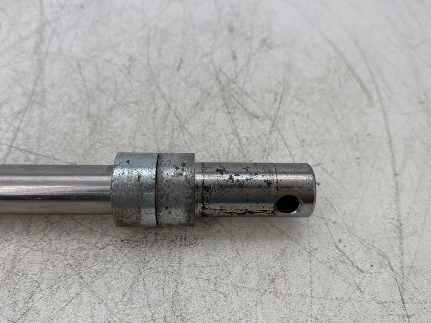 2007 Harley Dyna Street Bob FXDBI OEM Front Wheel Axle Bolt Shaft