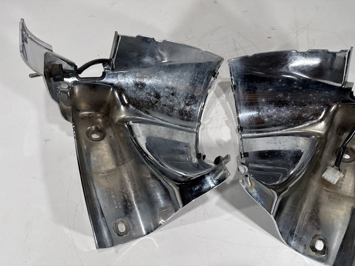 2011 Harley Road King Touring FLHR OEM Left & Right Headlamp Nacelle Covers