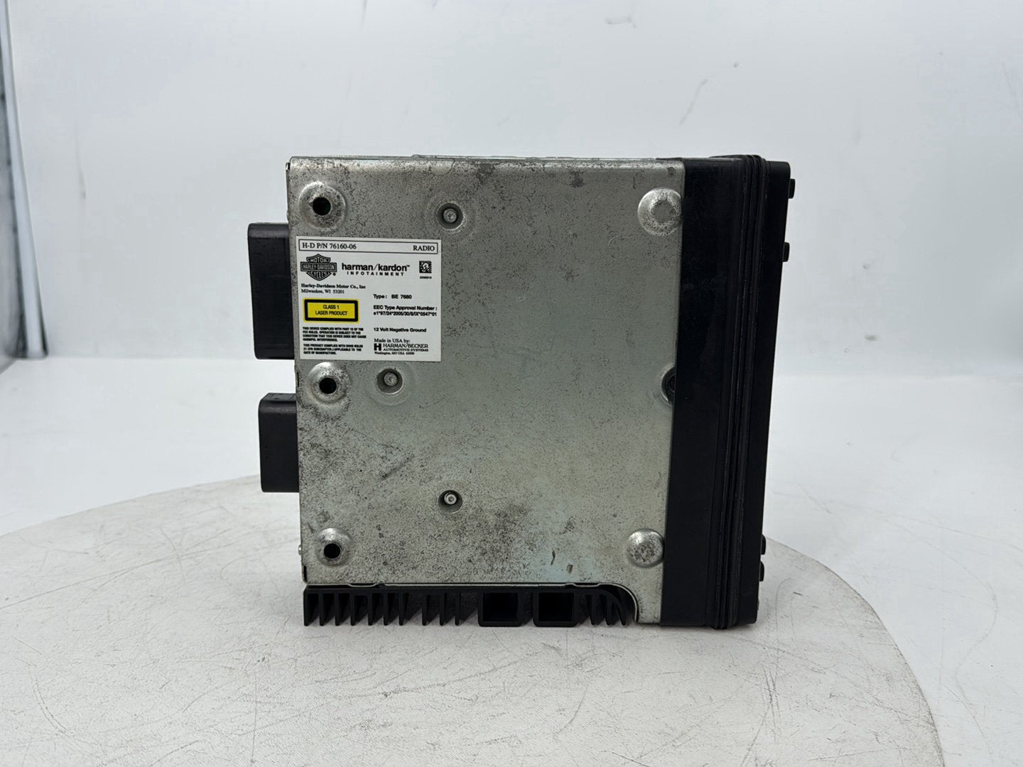 2007 - 2016 Harley-Davidson Touring Electra Glide Ultra Harman Kardon AM FM CD Radio Player 76160-06
