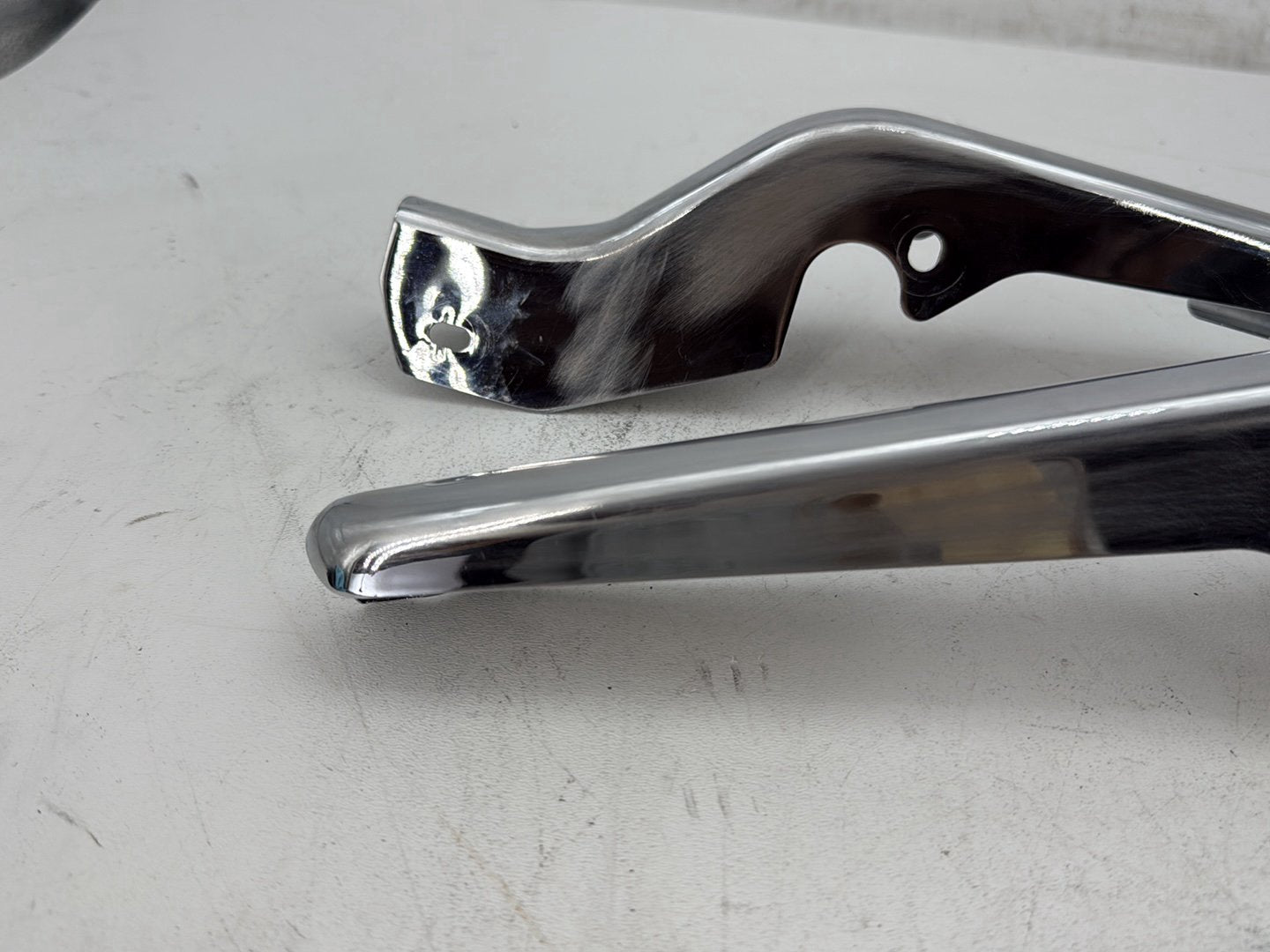2007 Harley Street Glide Touring FLHX OEM Rear Left Right Fender Struts Bracket