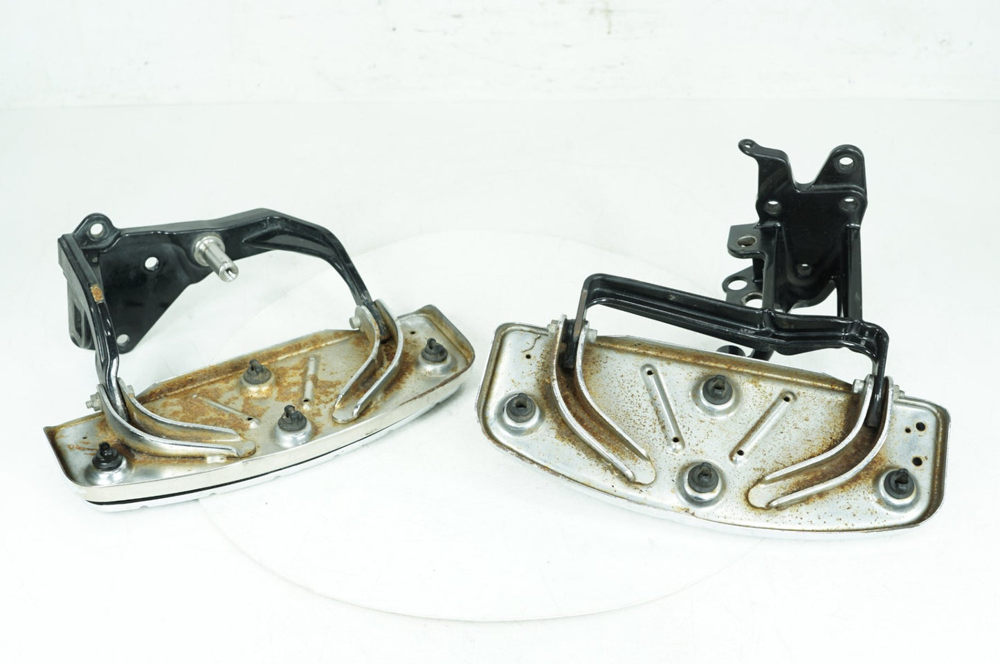 2010 Harley Softail FLSTC Heritage Classic OEM Left Right Driver Floorboard Foot Rest