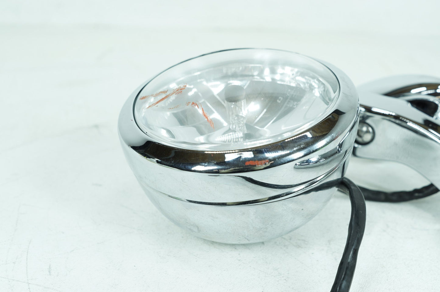 2007 - 2011 Harley-Davidson Touring Electra Screamin Eagle Front Right 1 Turn Signal Indicator 68837-04A