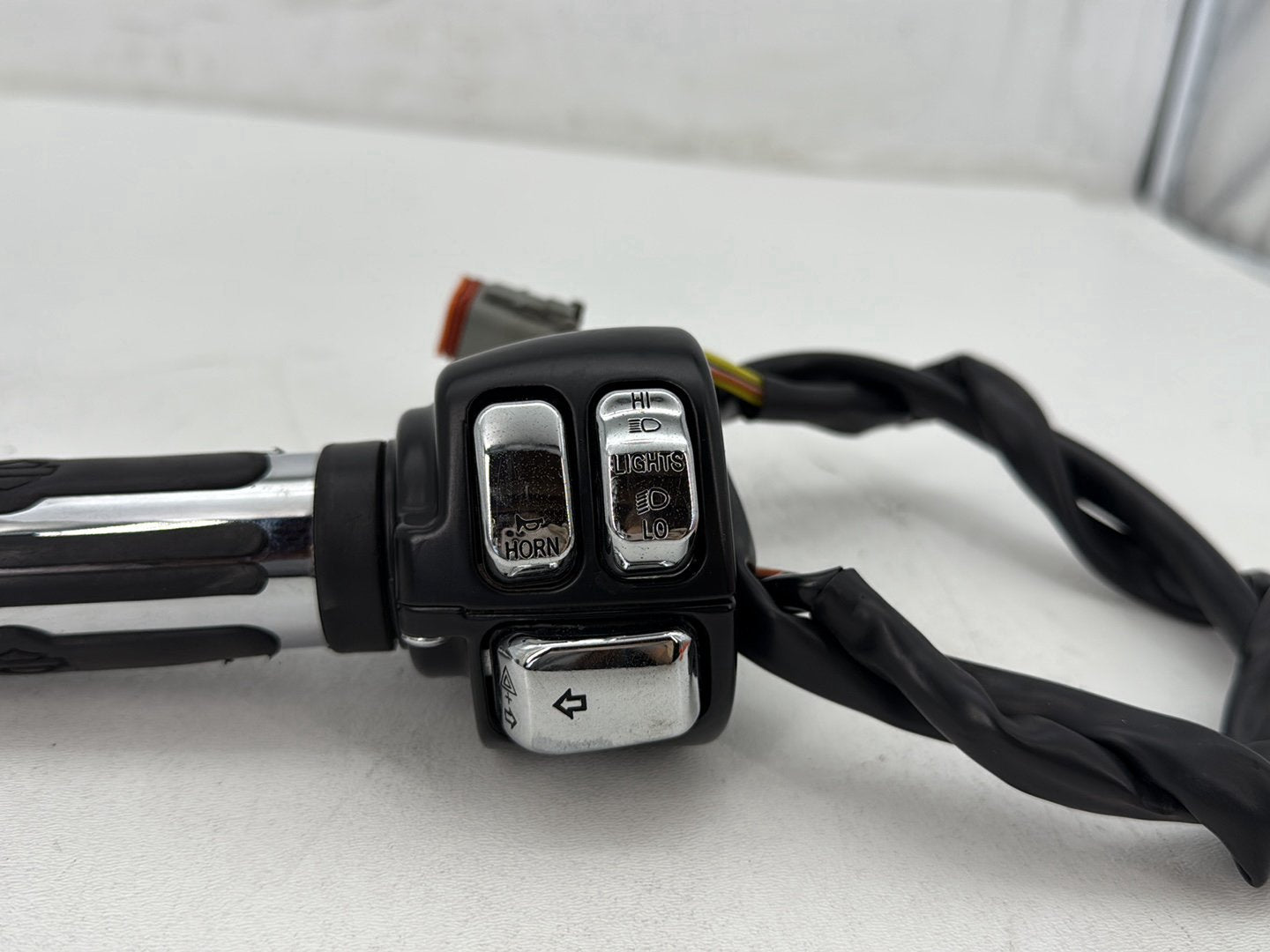 2004 Harley Softail FLSTC Heritage Classic OEM Left Turn Signal Headlight Switches Controls