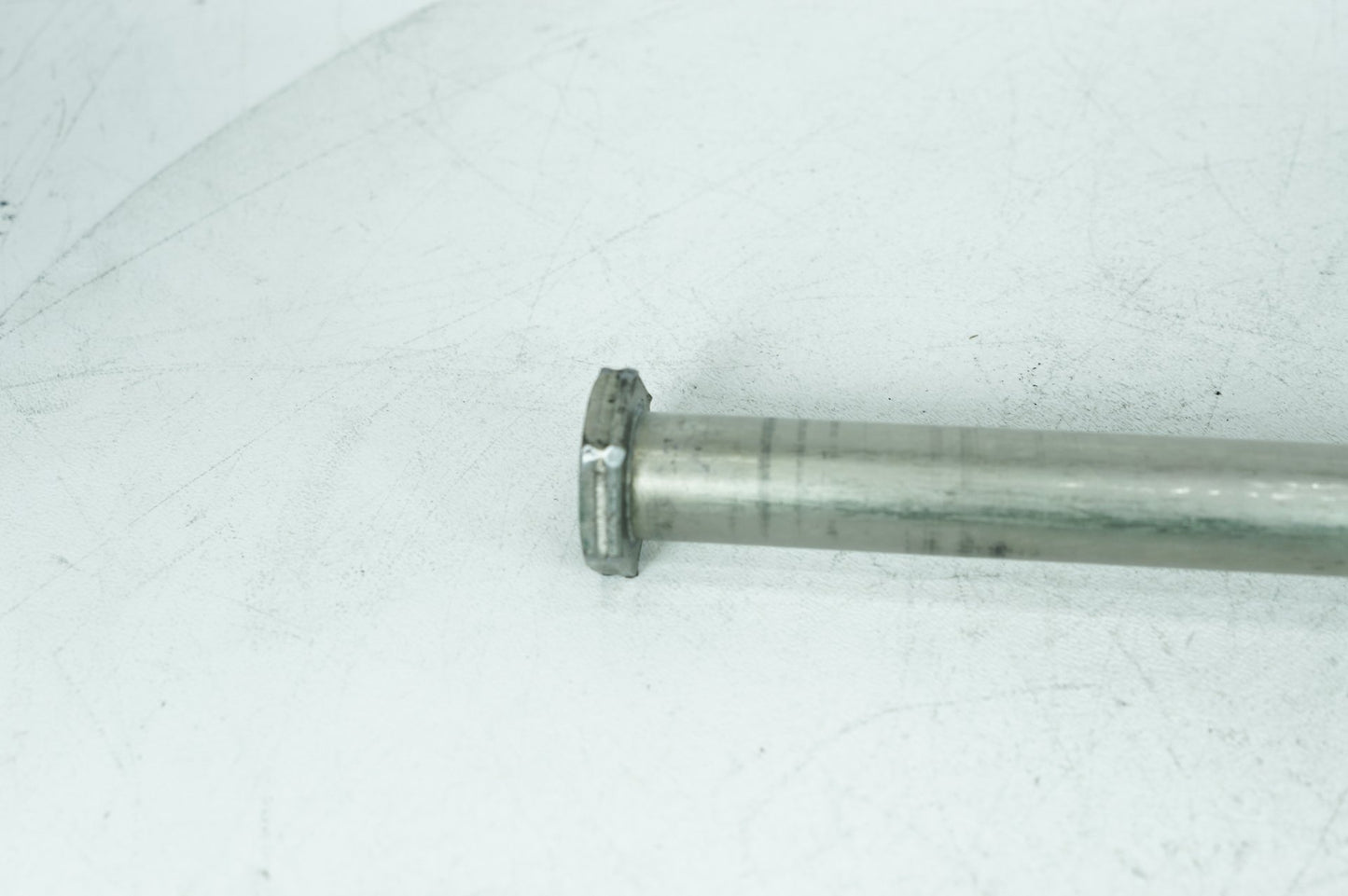 2007 - 2017 Harley-Davidson Dyna Low Rider Rear Fork Swingarm Pivot Bolt Shaft 47641-06