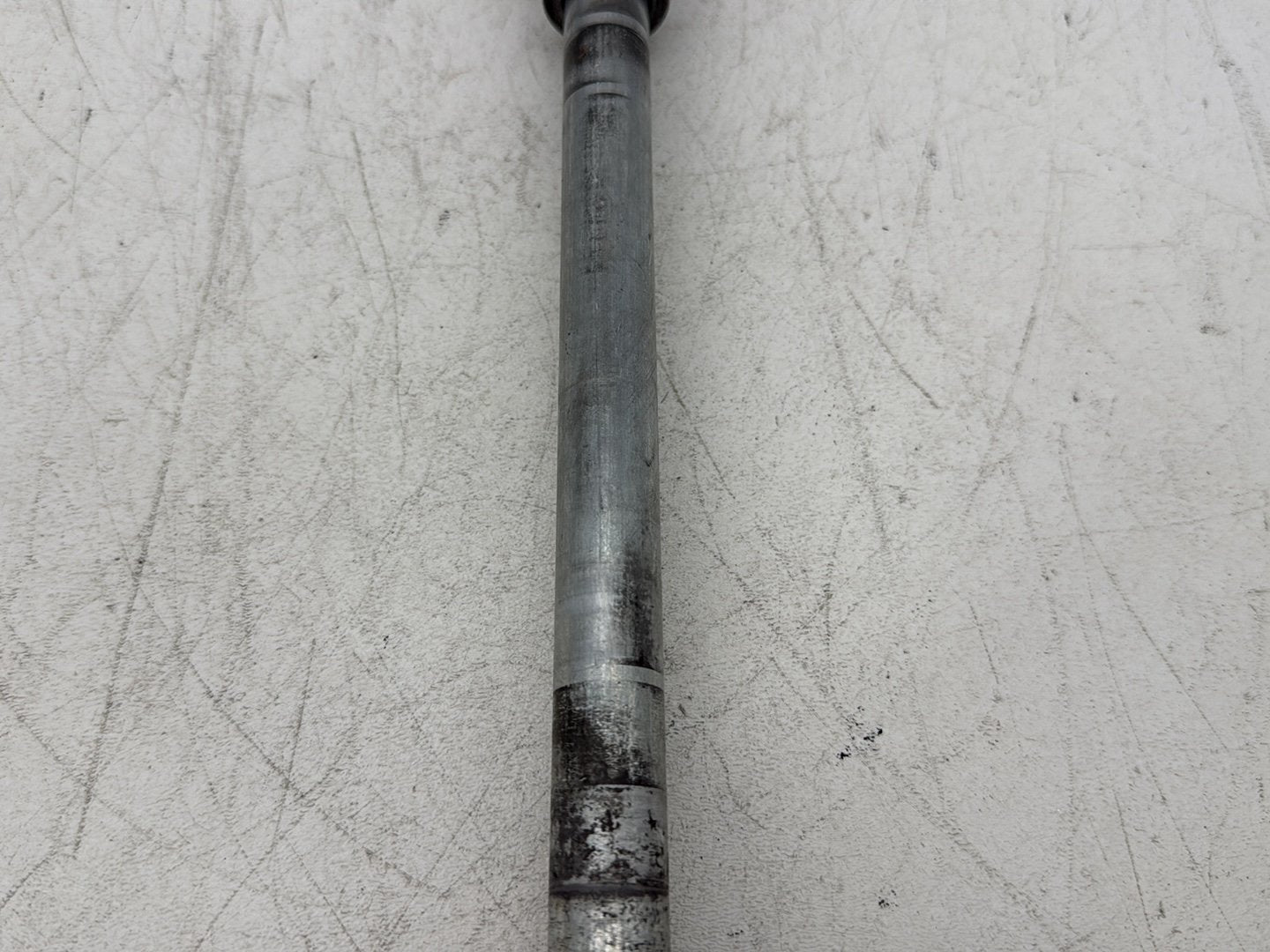 2000 Harley Touring FLHTCUI Electra Glide Ultra OEM Rear Wheel Axle Bolt Shaft