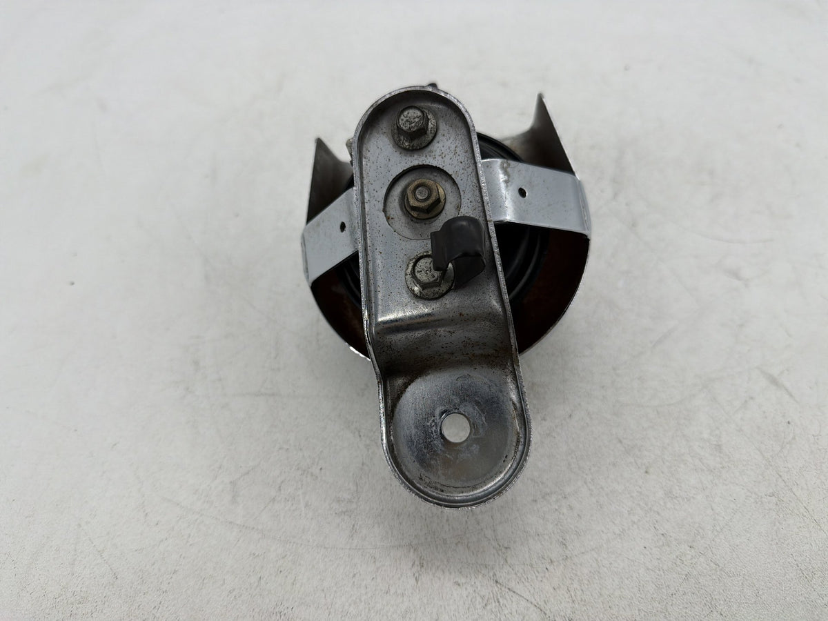 2002 Harley Electra Glide Touring FLHT OEM Horn Signal Klaxon Chrome Cover