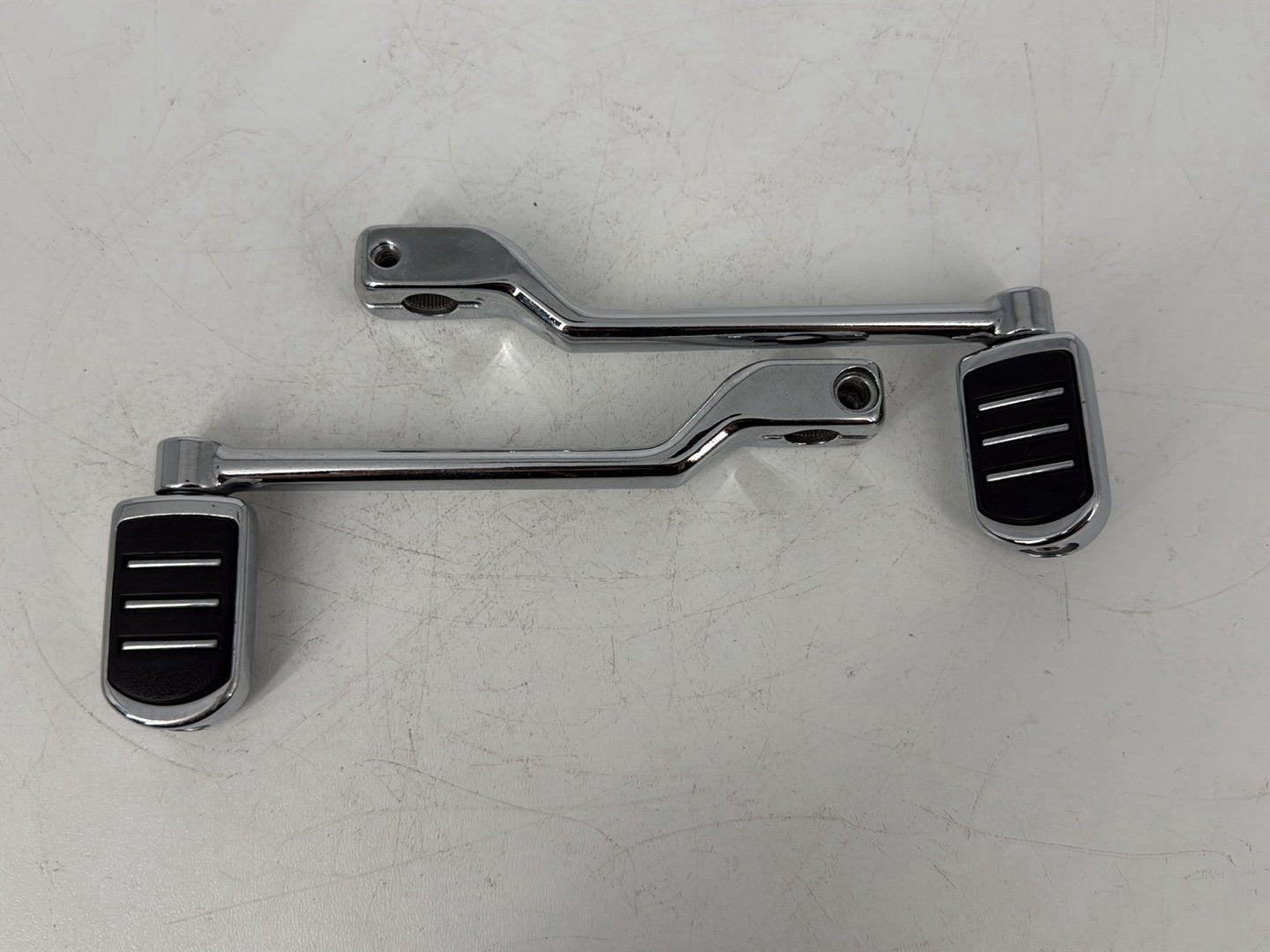 2008 - 2016 Harley-Davidson Touring Street Glide Gear Shifter Lever Pedal Pedals 33895-82D