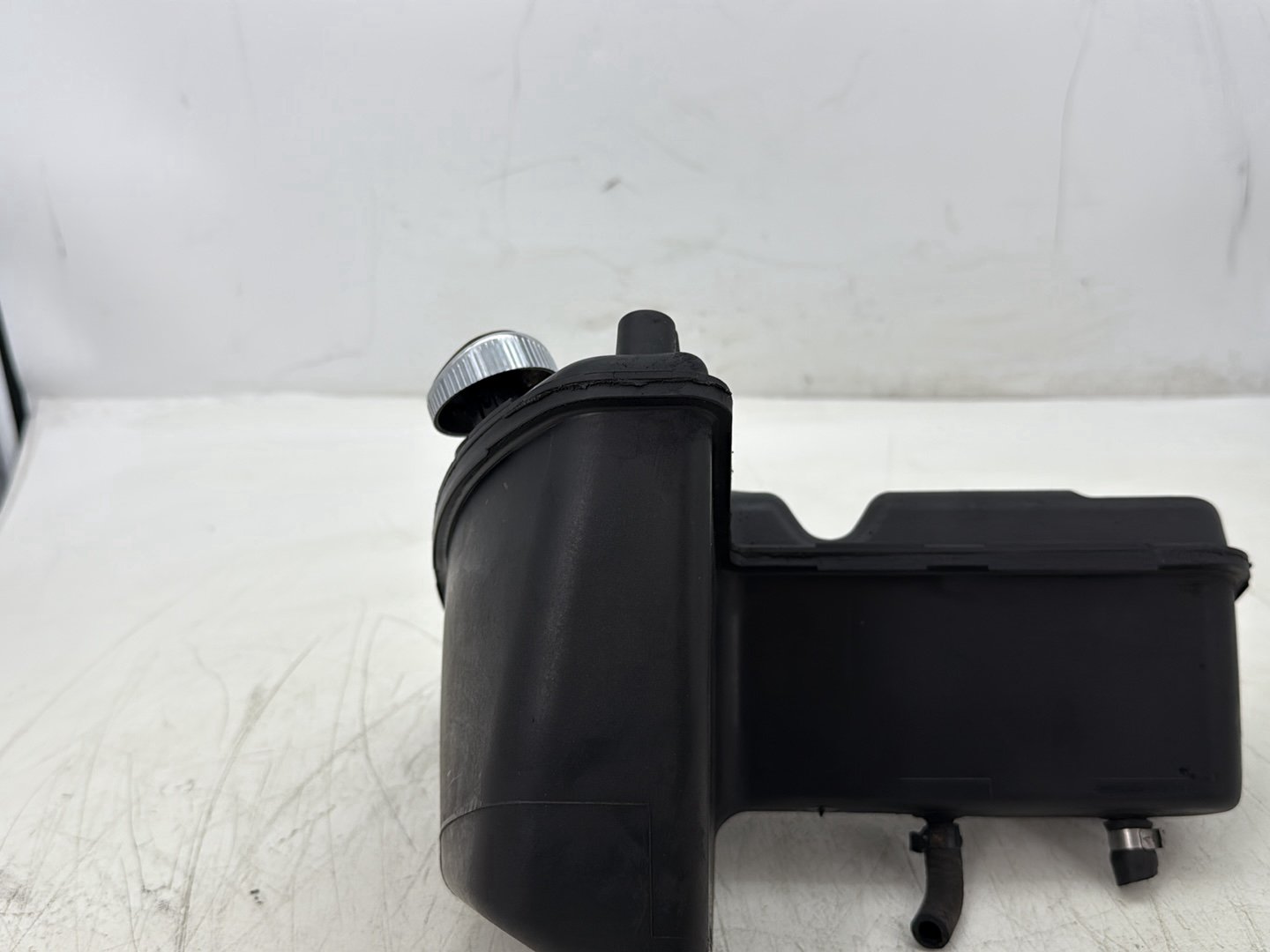 06 Harley Sportster XL883L 883 Low Oil Tank Reservoir Bottle Canister &amp; Dipstick