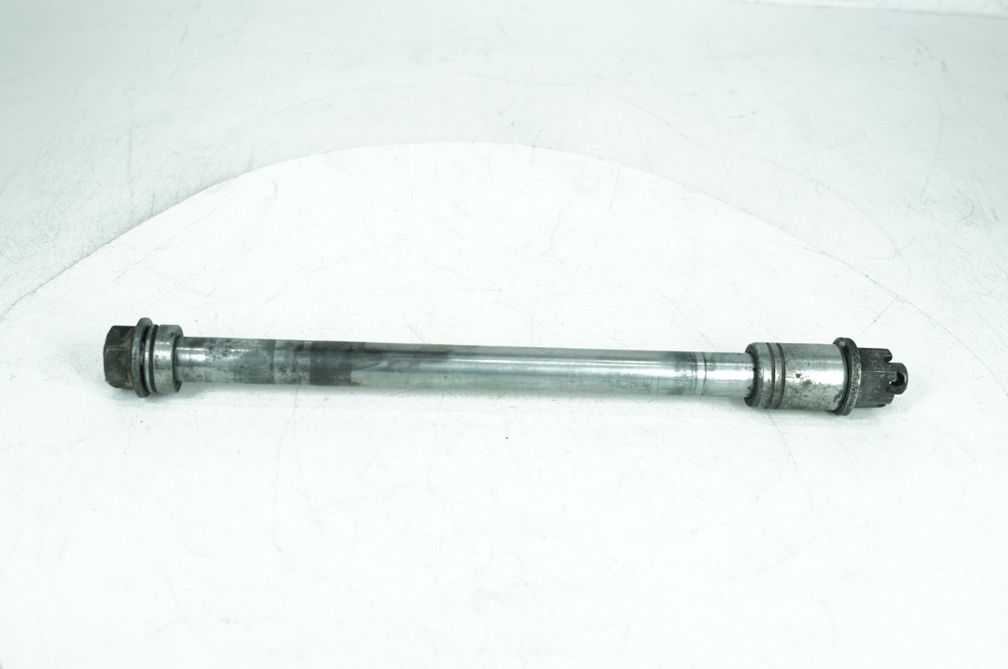 1999 - 2006 Harley-Davidson Touring Road King Classic Rear Wheel Axle Bolt Shaft  	41110-89