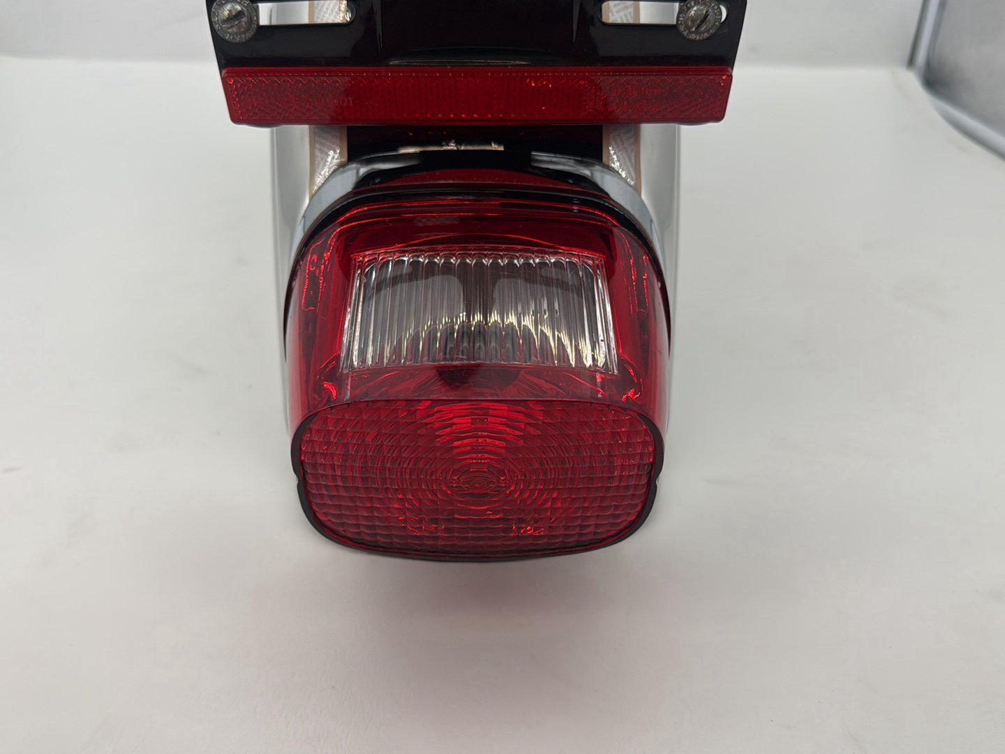 2003 Harley Sportster XL1200C 1200 Custom Anniversary OEM Rear Wheel Fender Taillight Brake Lamp