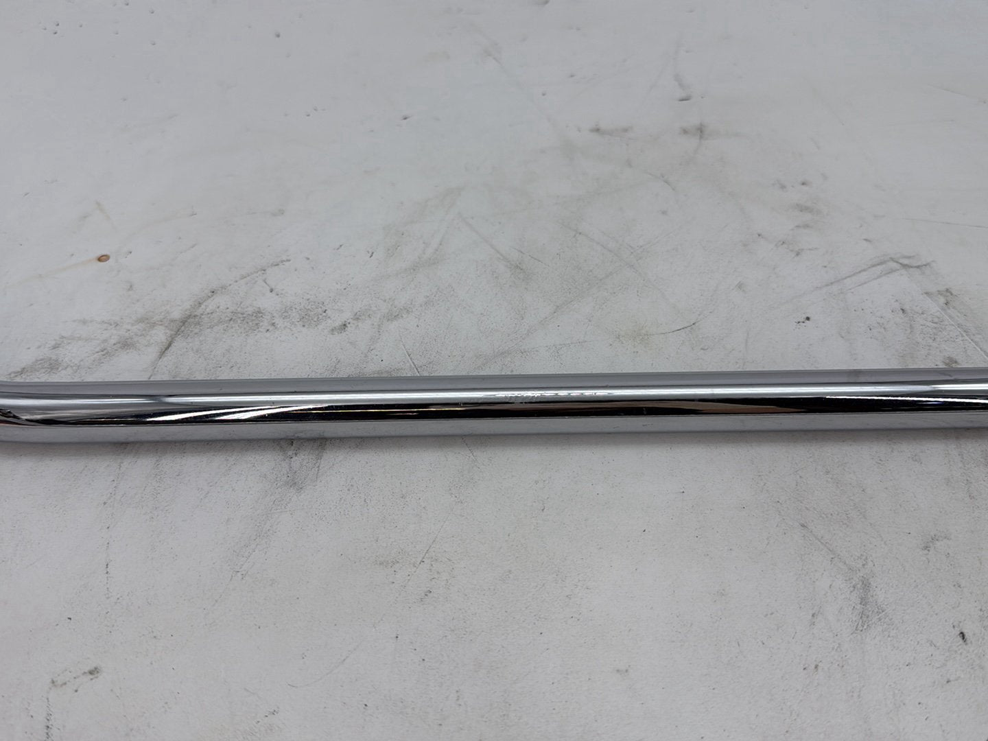 2007 Harley Street Glide Touring FLHX OEM Rear Left Right Saddlebag Guard Rails Bar