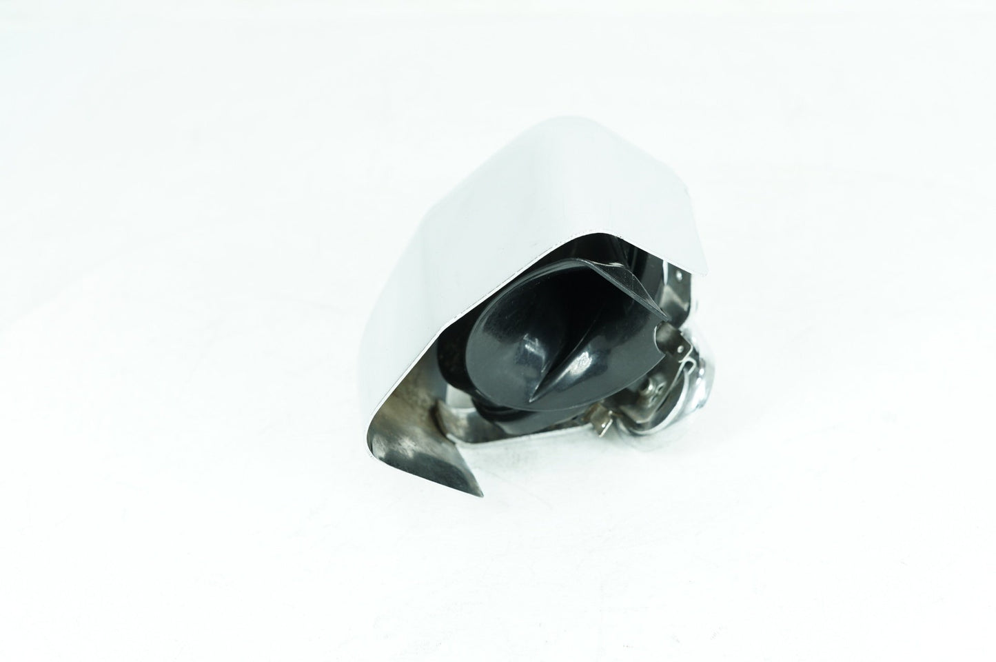 1999 - 2006 Harley-Davidson Softail Heritage Classic Horn Signal Klaxon Chrome Cover 69060-90F