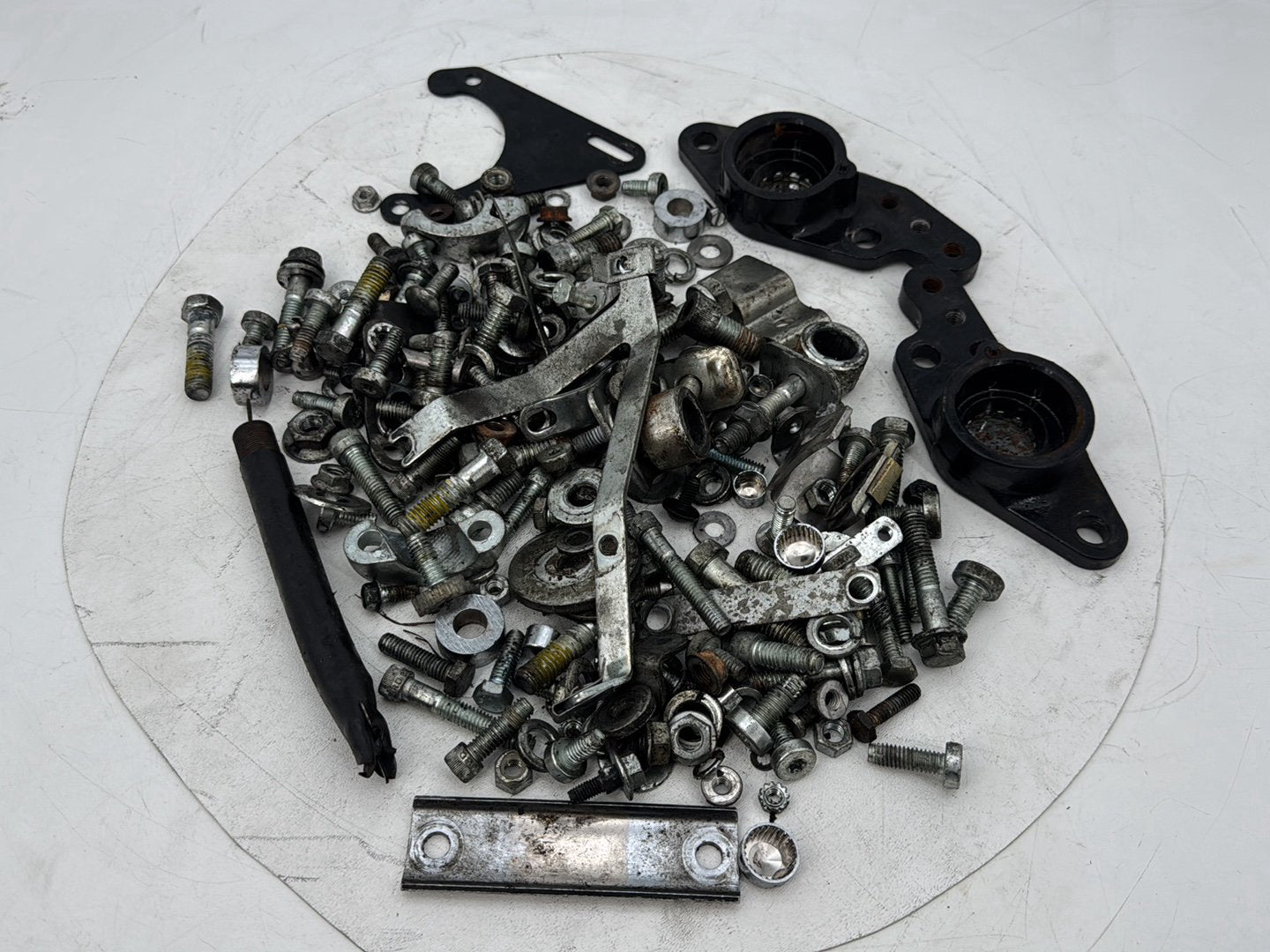 1999 - 2006 Harley-Davidson Touring Electra Glide Classic Hardware Bolts Nuts & Brackets w/ Left Right Swingarm Brackets