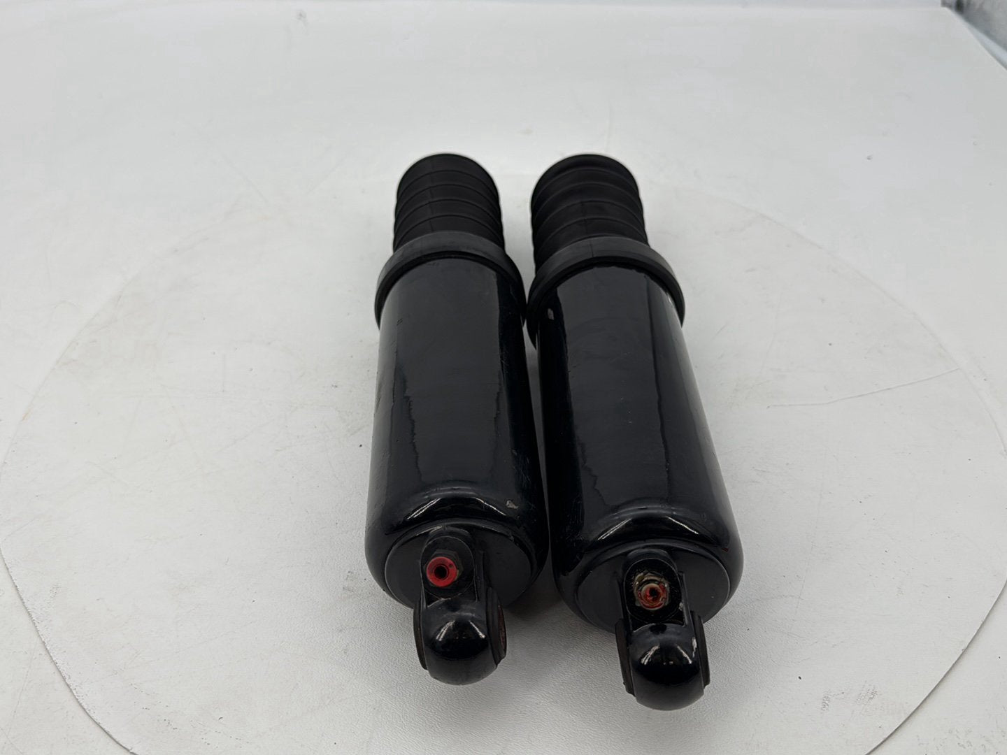 1999 - 2006 Harley-Davidson Touring Electra Glide Rear Left Right Shock Absorbers 54565-97C