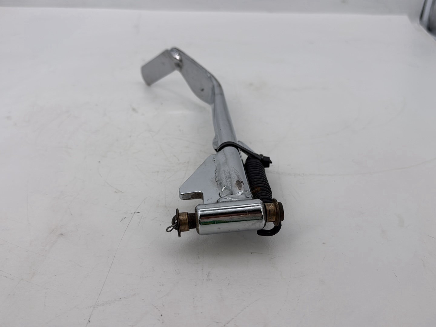 2009 Harley Sportster XL1200C 1200 Custom OEM Left Side Jiffy Kick Stand & Spring