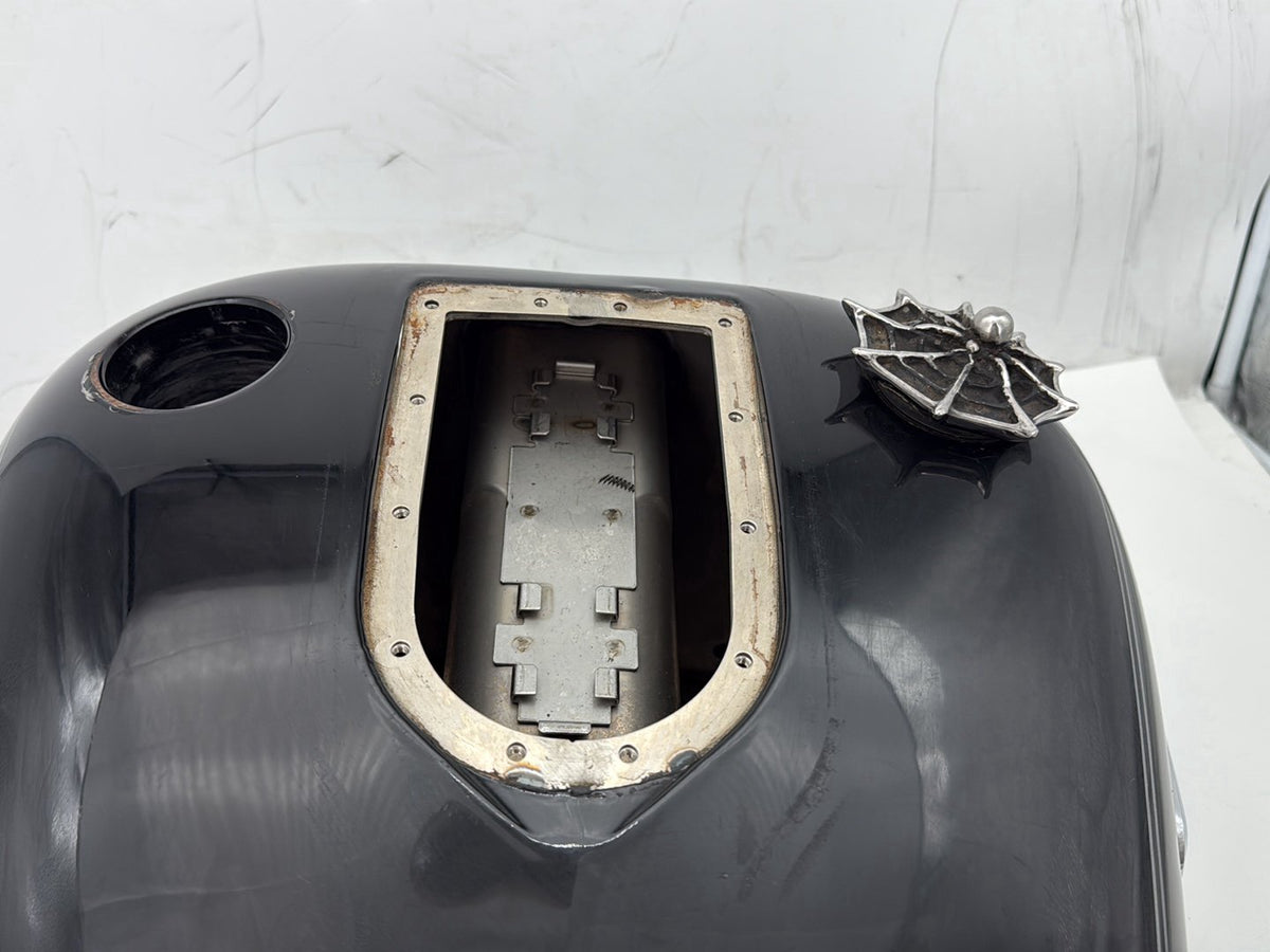 2006 Harley Dyna FXDWGI Wide Glide OEM Fuel Gas Tank Gasoline Reservoir DENTS