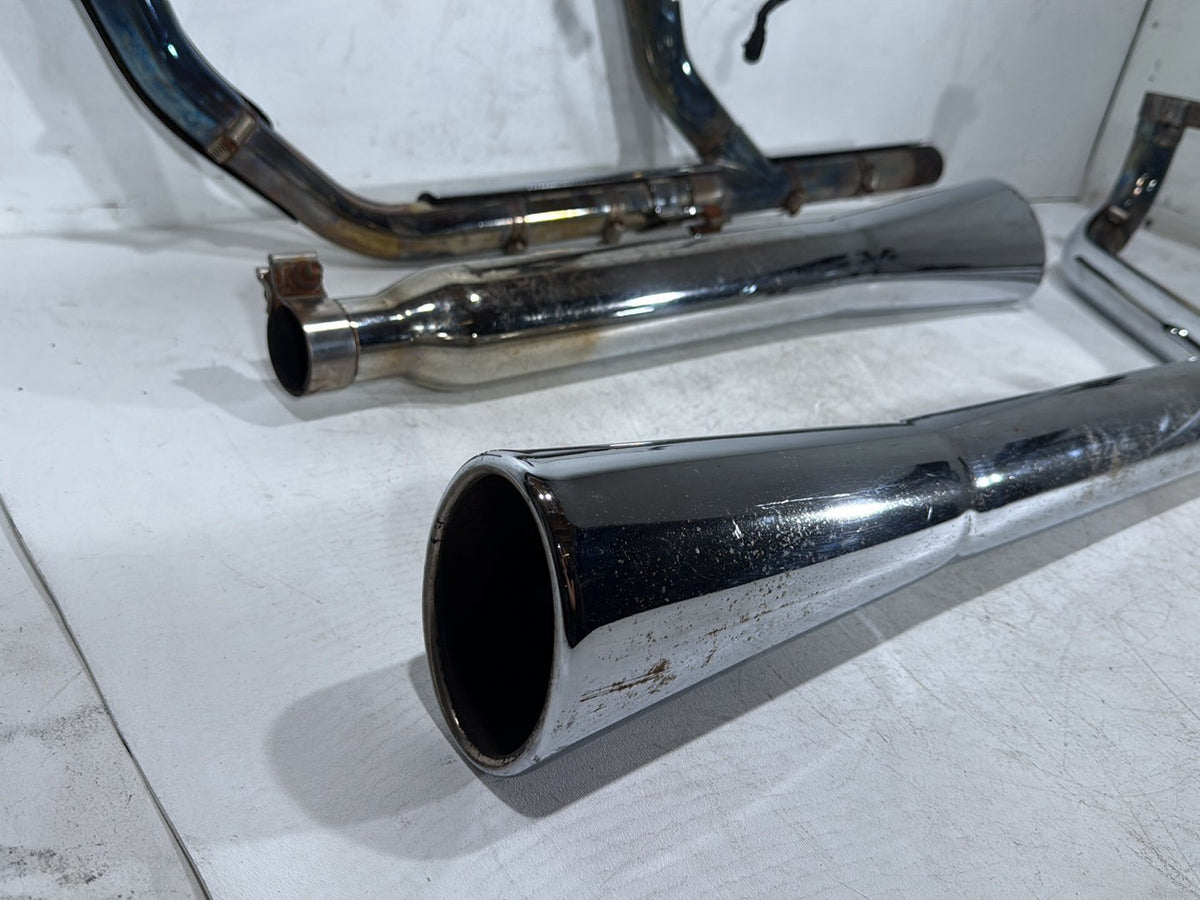 2007 Harley Electra Glide Touring Ultra OEM Exhaust Header Pipes Muffler