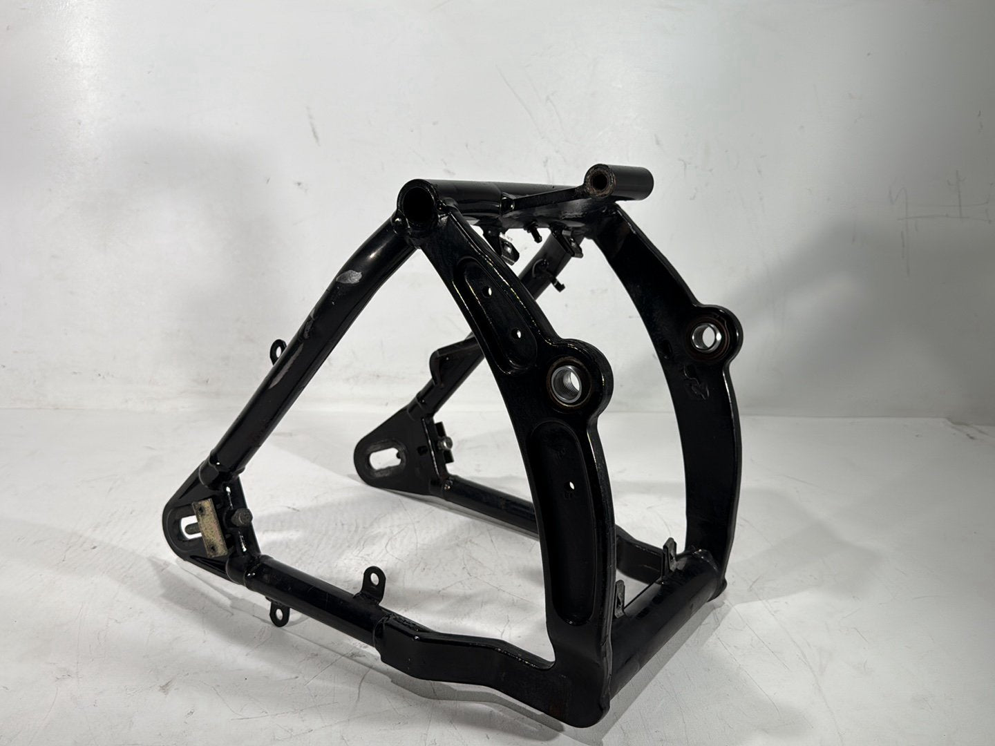 1998 Harley Softail Custom FXSTC OEM Rear Fork Swingarm Swing Arm