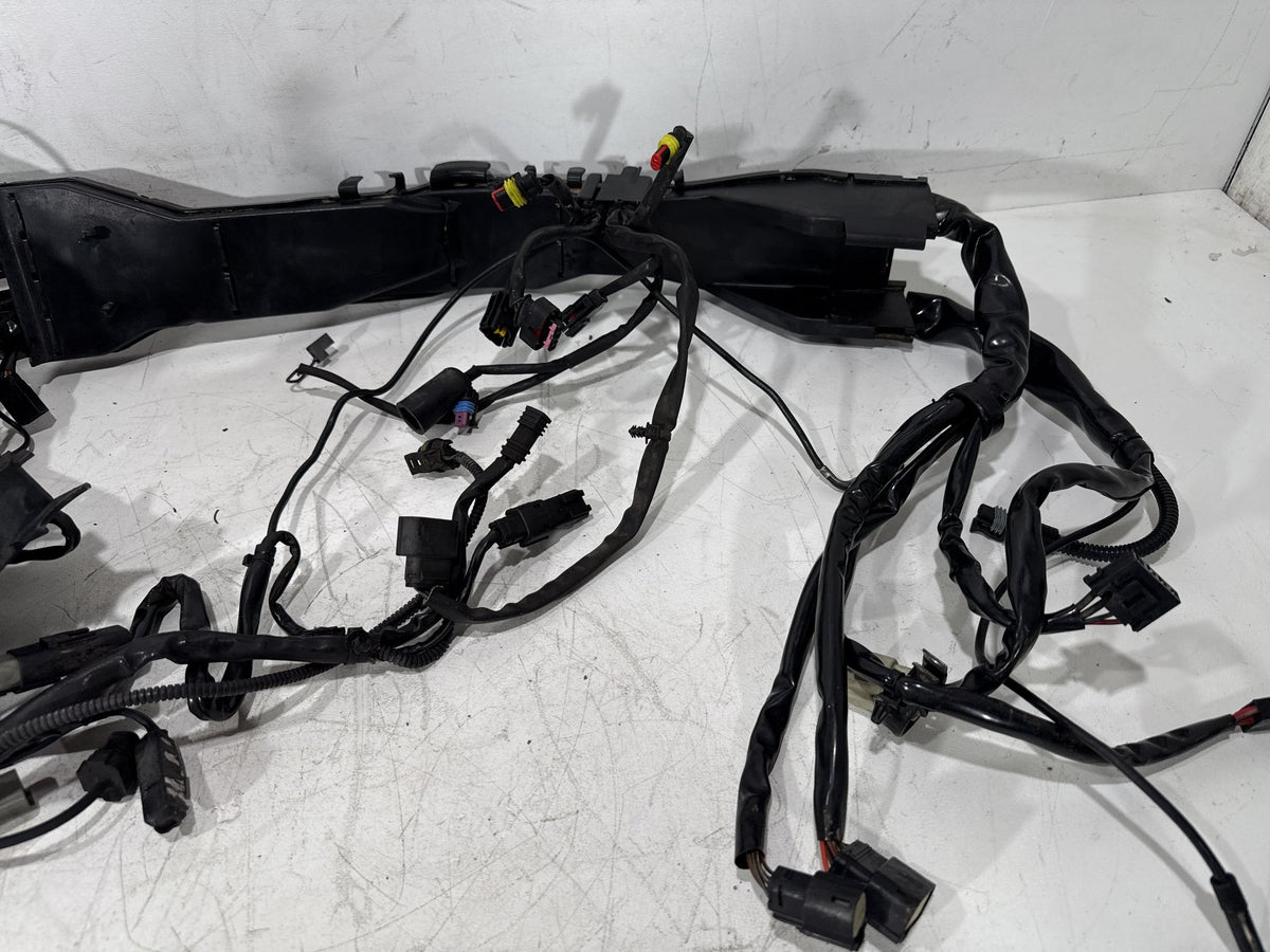 2011 Harley Street Glide Touring FLHX OEM Main Wire Wiring Harness Loom ABS