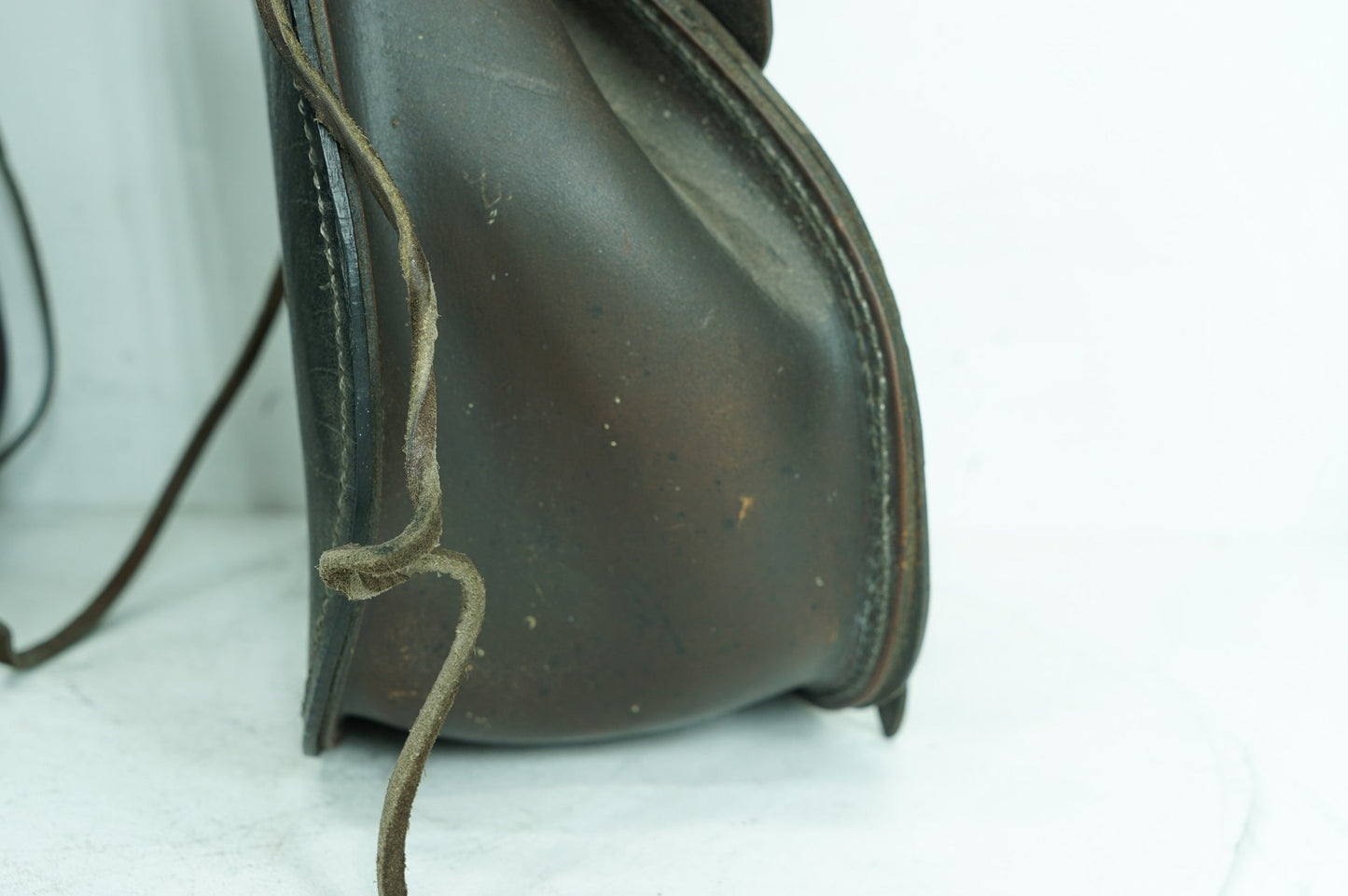 1984 - 1990 Harley-Davidson Sportster  Rear Left Right Saddlebags Luggage Leather Vintage