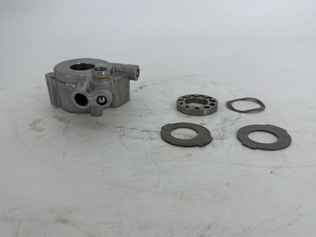2013 Harley Touring Electra Glide Ultra Twin Cam Engine Oil Pump Cover 26277-06
