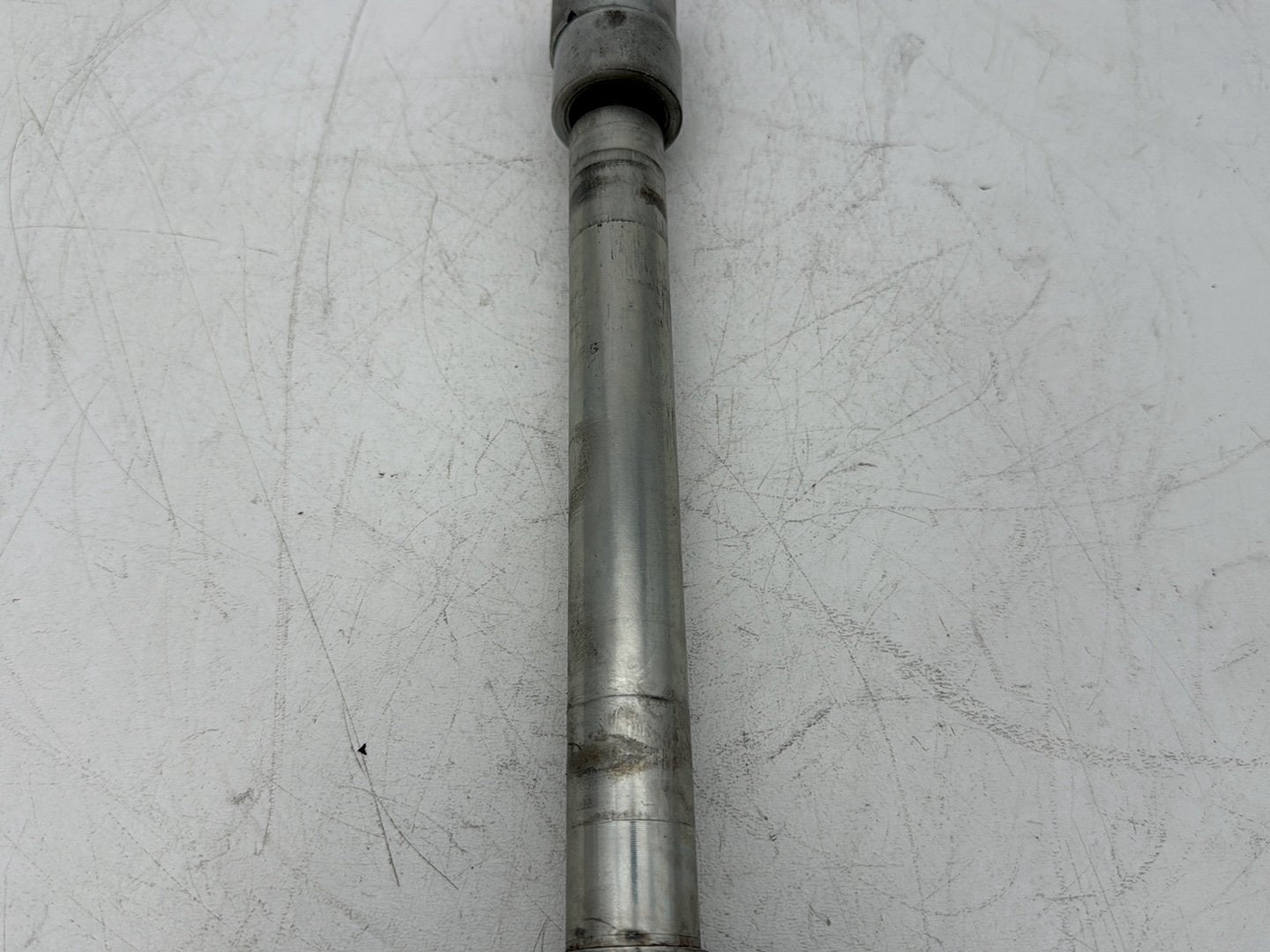 2005 Harley Touring FLHRCI Road King Classic OEM Front Wheel Axle Bolt Shaft