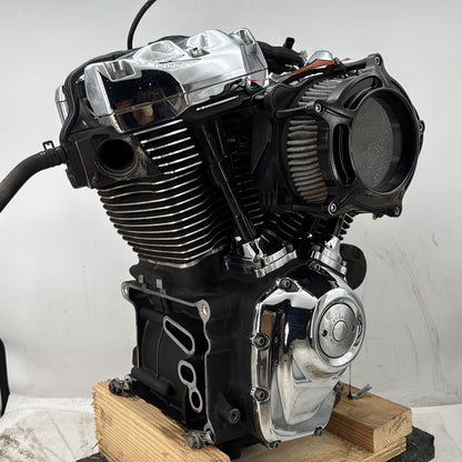2018 Harley Electra Glide Touring Ultra FLHTCU OEM EFI Milwaukee M8 107 Engine Motor