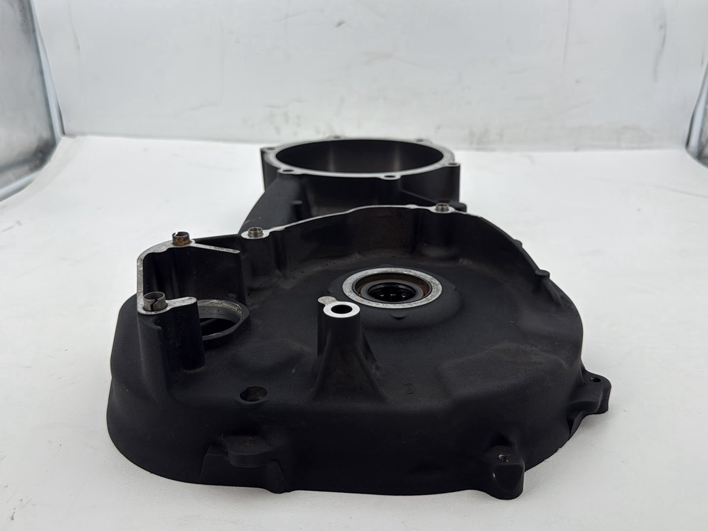 2011 Harley Road King Touring FLHRC Classic OEM Inner Primary Clutch Cover