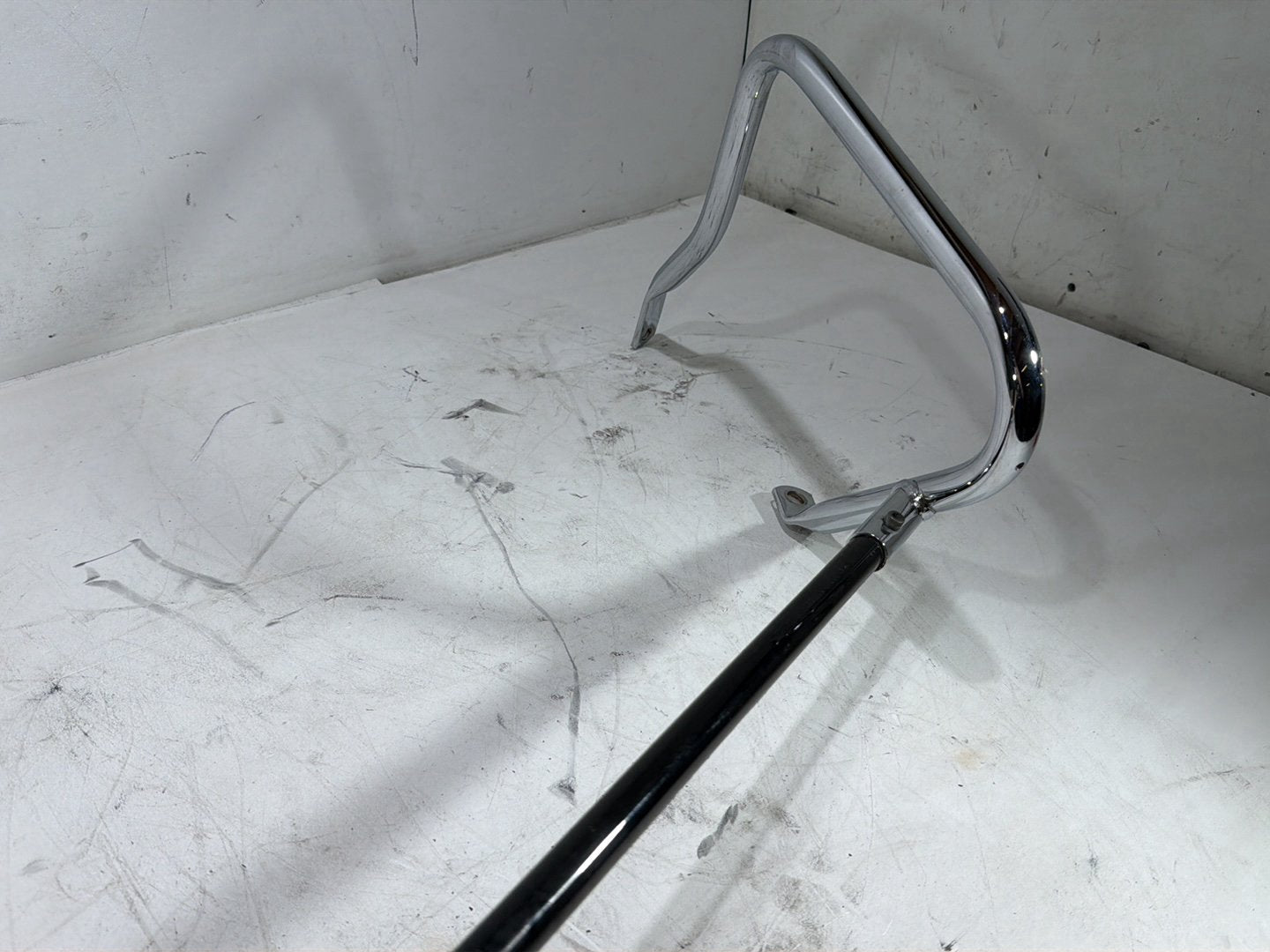2014 Harley Electra Glide Touring Ultra OEM Rear Right Saddlebag Guard Rails Bar