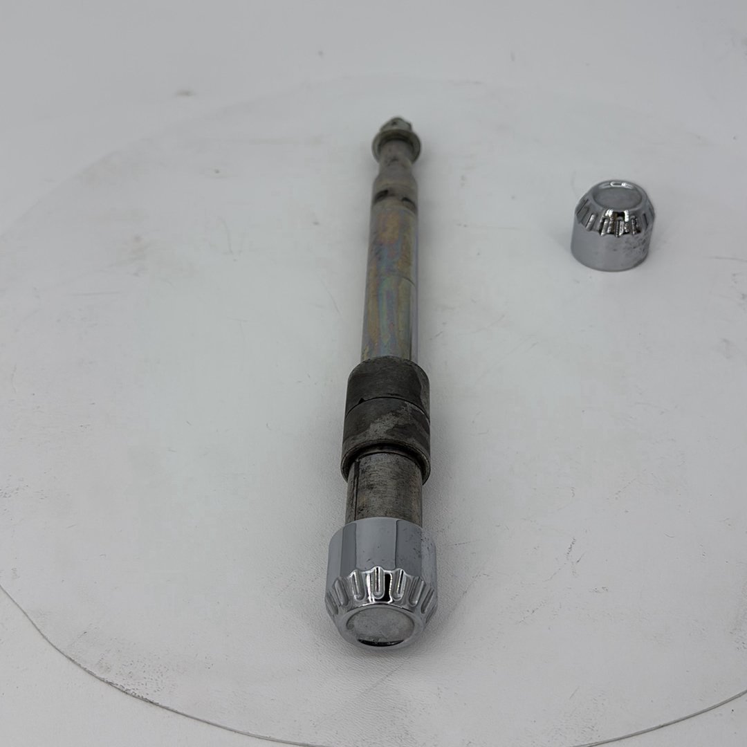 2007 - 2012 Harley-Davidson Touring Street Glide Front Wheel Axle Bolt Shaft 43364-00