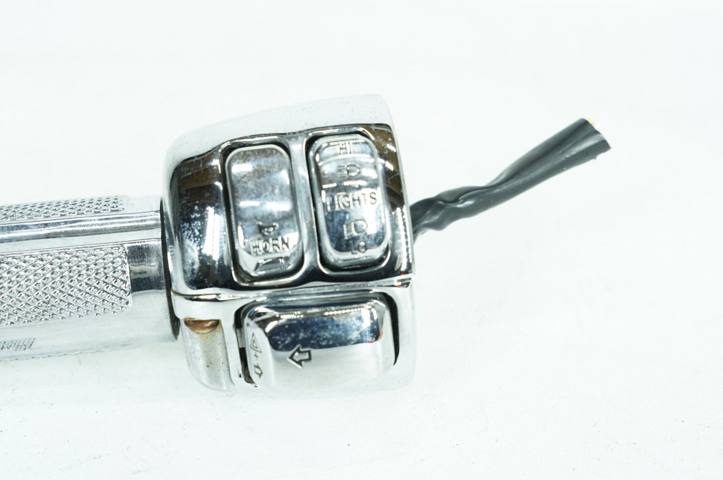 1999 - 2006 Harley-Davidson Dyna Low Rider Left Turn Signal Headlight Switches Controls 71567-96