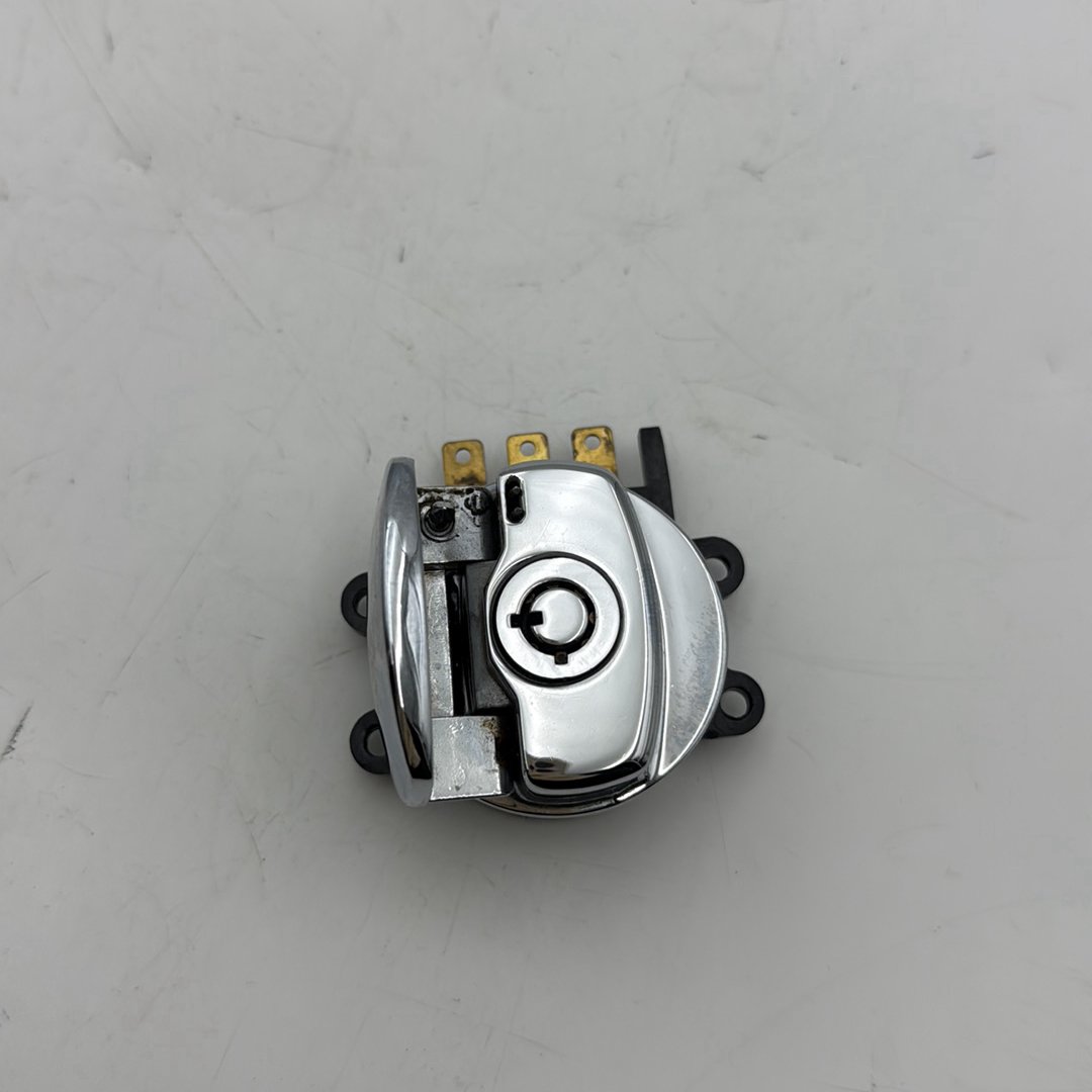1999 - 2006 Harley-Davidson Softail Night Train Ignition Switch Cylinder Barrel Lockset NOKey   71313-96A