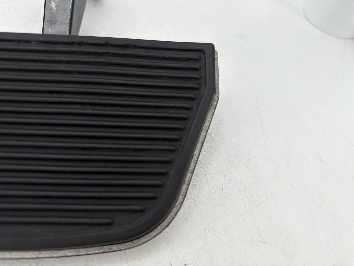 2012 Harley Electra Glide Touring OEM Left Right Passenger Floorboard Foot Rest