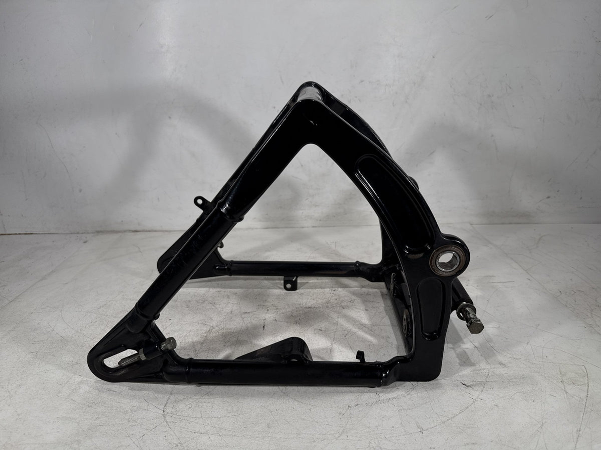 2001 Harley Heritage Softail Classic FLSTC OEM Rear Fork Swingarm Swing Arm