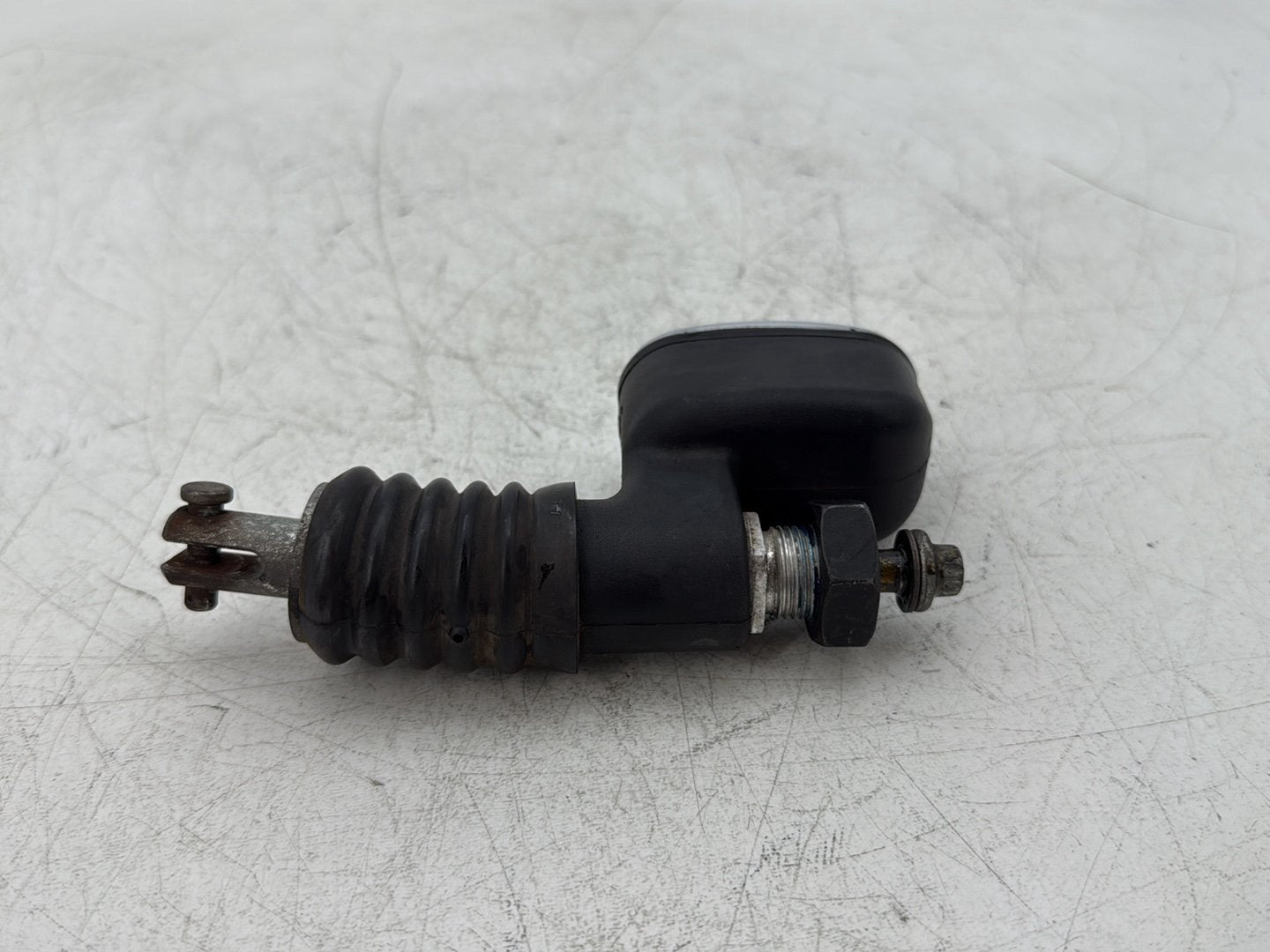 2006 Harley Electra Glide Touring Classic FLHTCI OEM Rear Brake Master Cylinder Reservoir