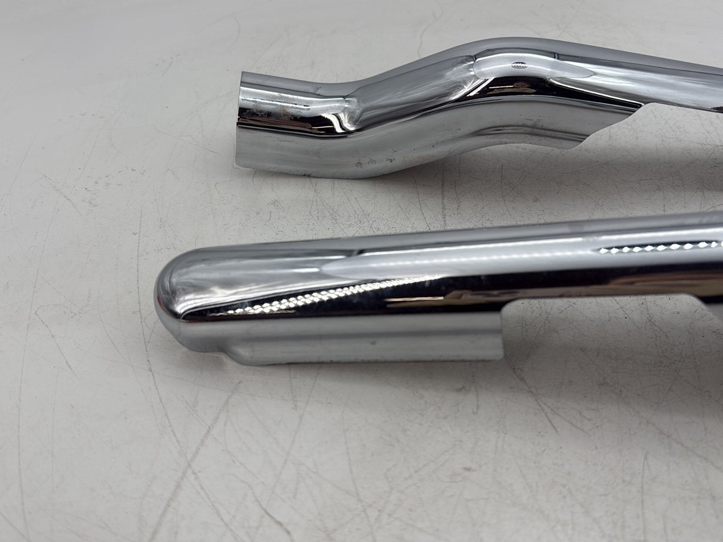 2007 Harley Touring FLHTCU Electra Glide Ultra OEM Rear Left Right Fender Struts Bracket