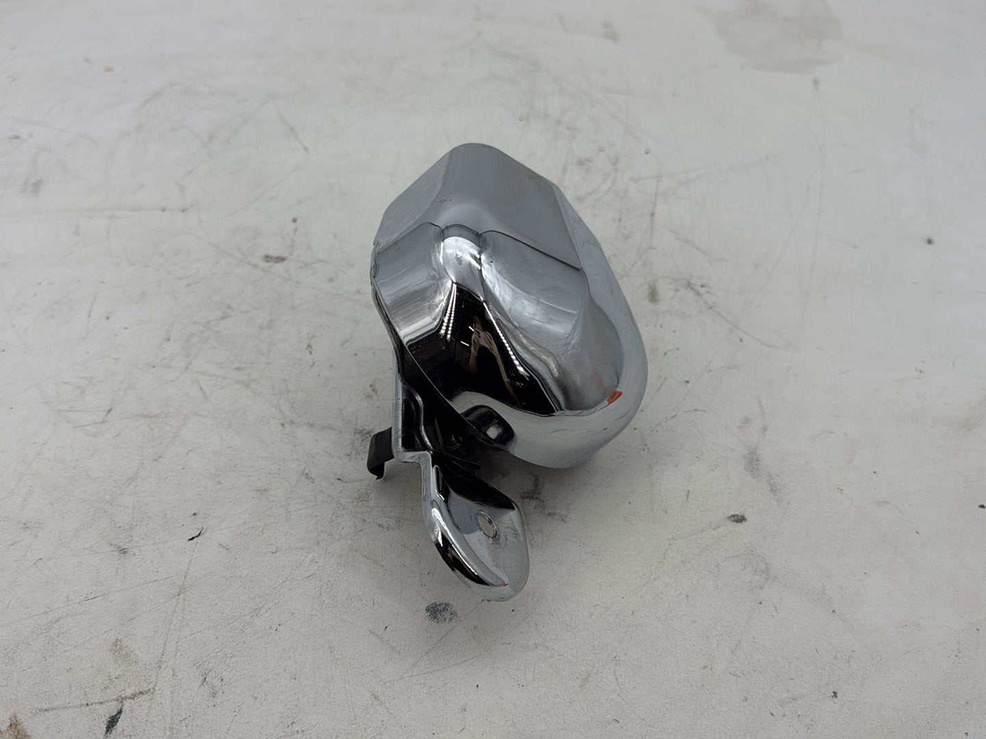 2002 Harley Heritage Softail Classic FLSTC OEM Horn Signal Klaxon Chrome Cover