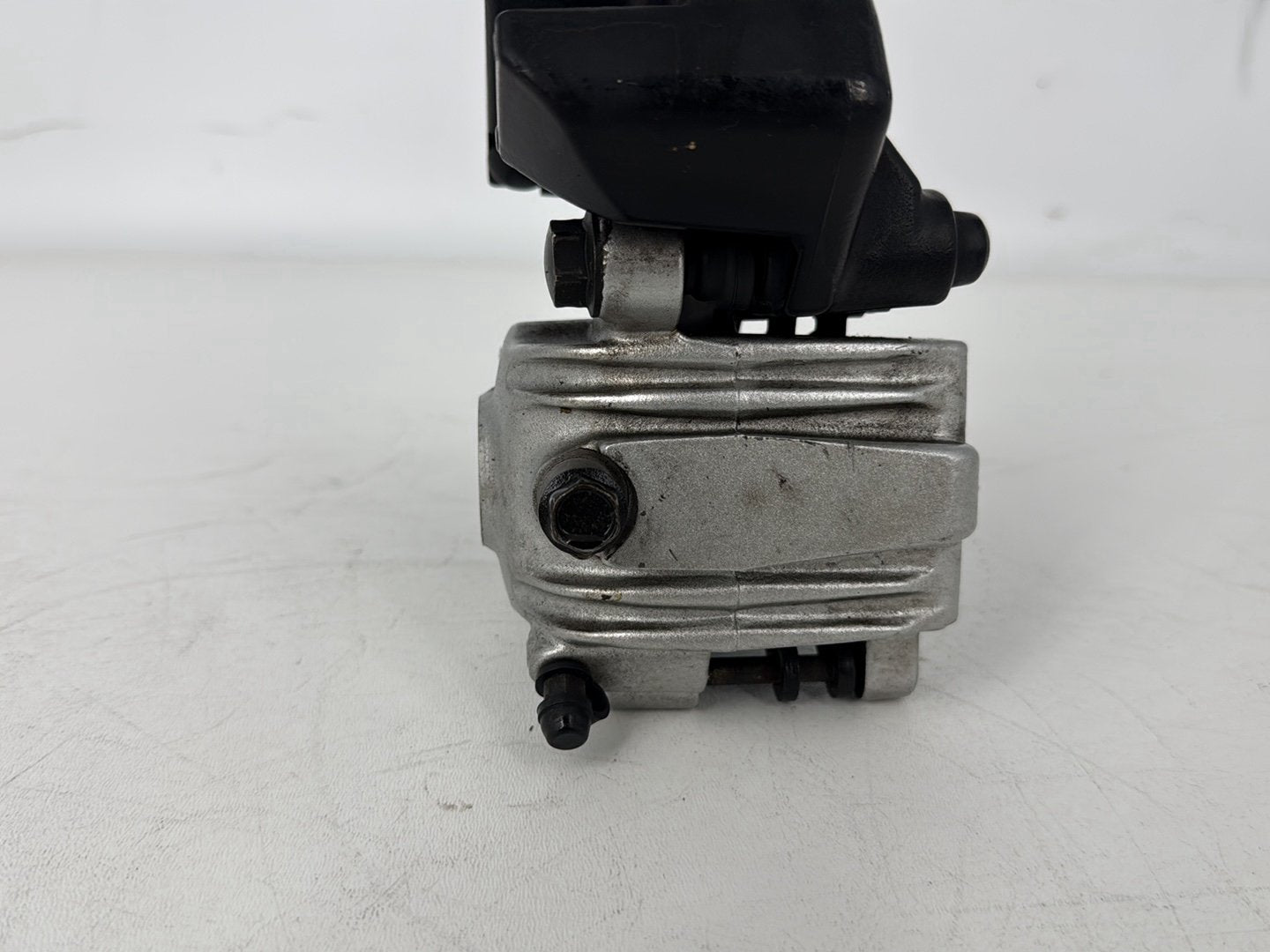 2005 Harley Sportster XL883C 883 Custom OEM Rear Back Brake Caliper w/ Bracket
