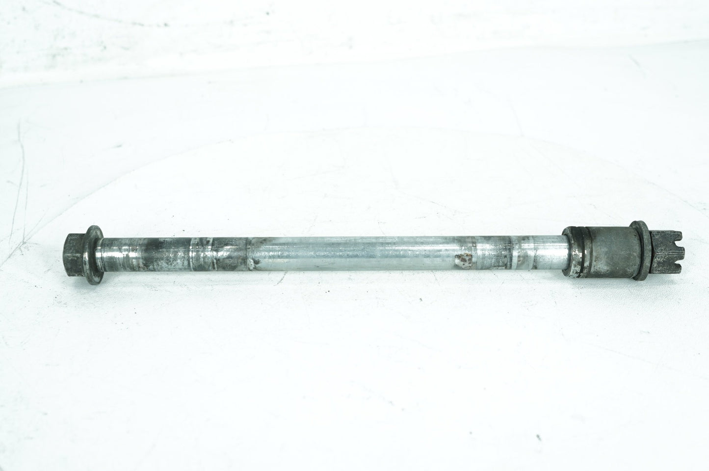 1999 - 2006 Harley-Davidson Touring Electra Glide Ultra Rear Wheel Axle Bolt Shaft 41110-89